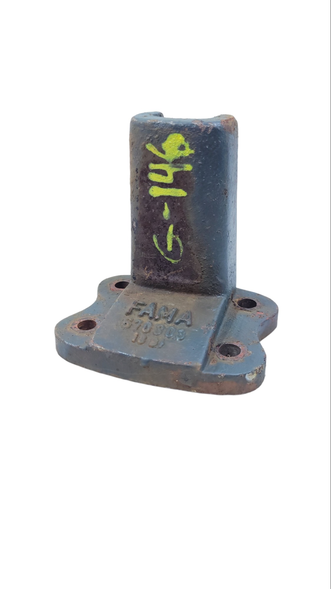 Suporte Mola Auxiliar M Benz 670303 1