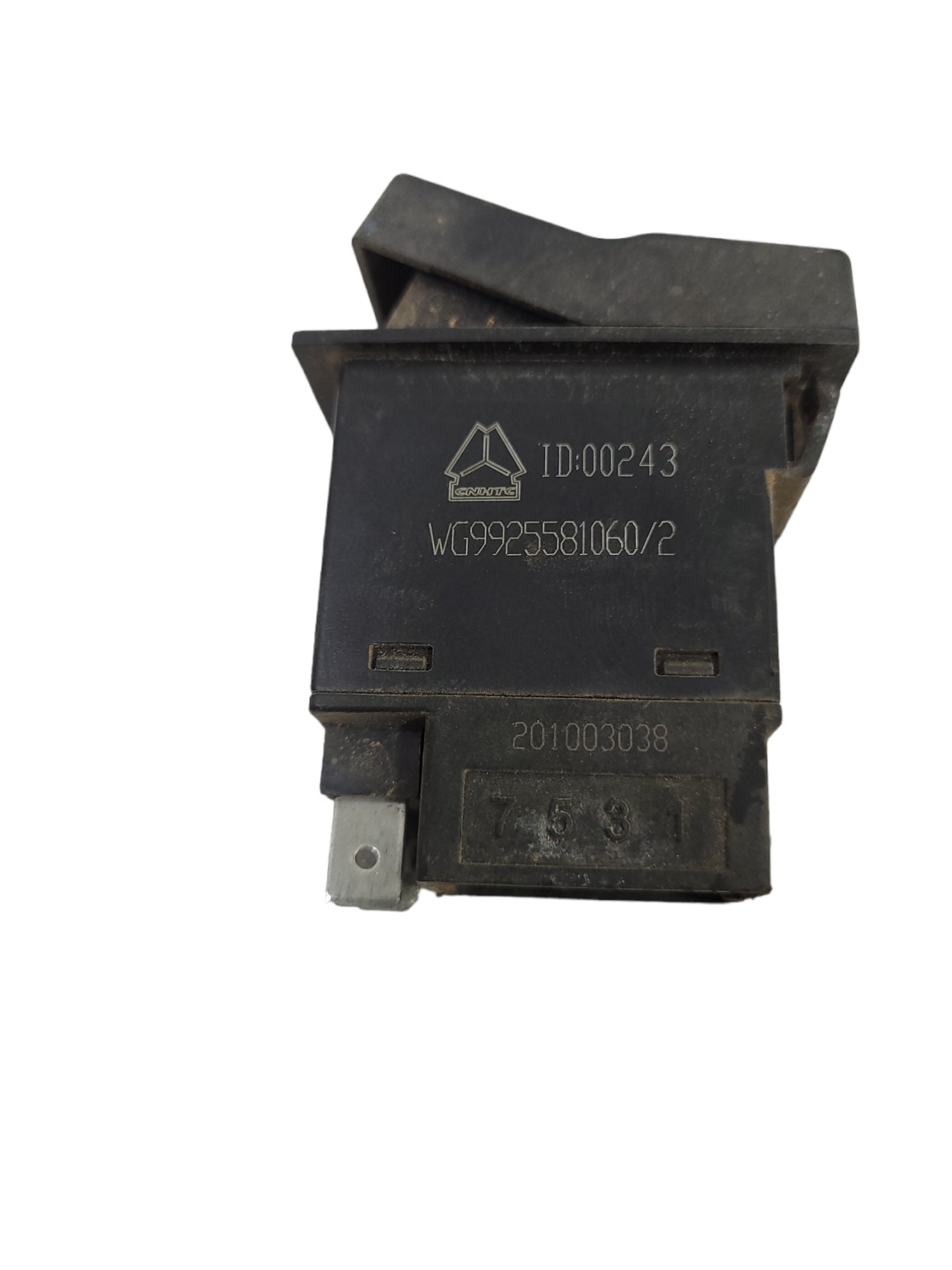 Botão Diagnóstico Abs Sinotruk WG9925581060 5