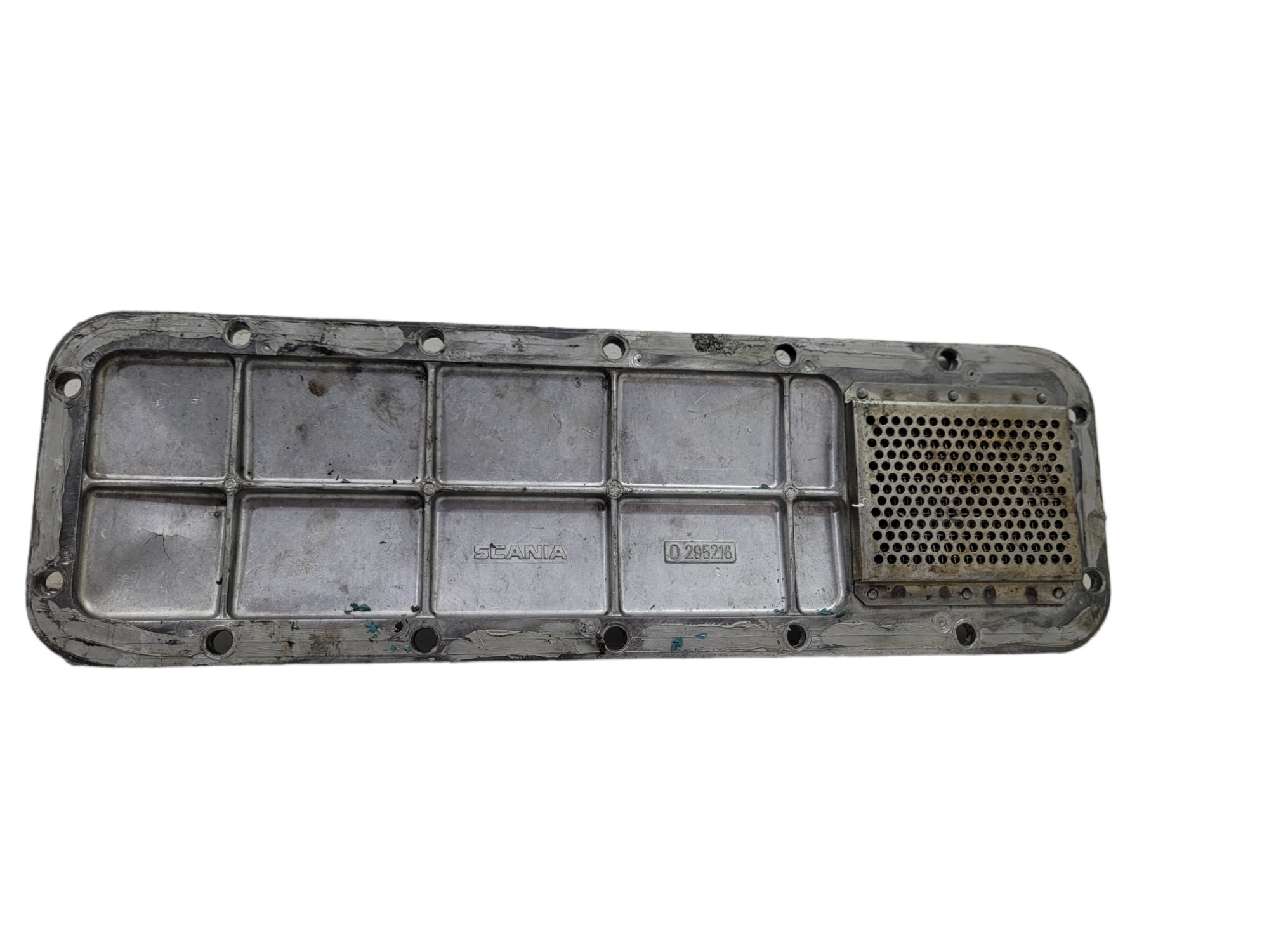 Tampa Lateral Motor Scania 113 295218 4