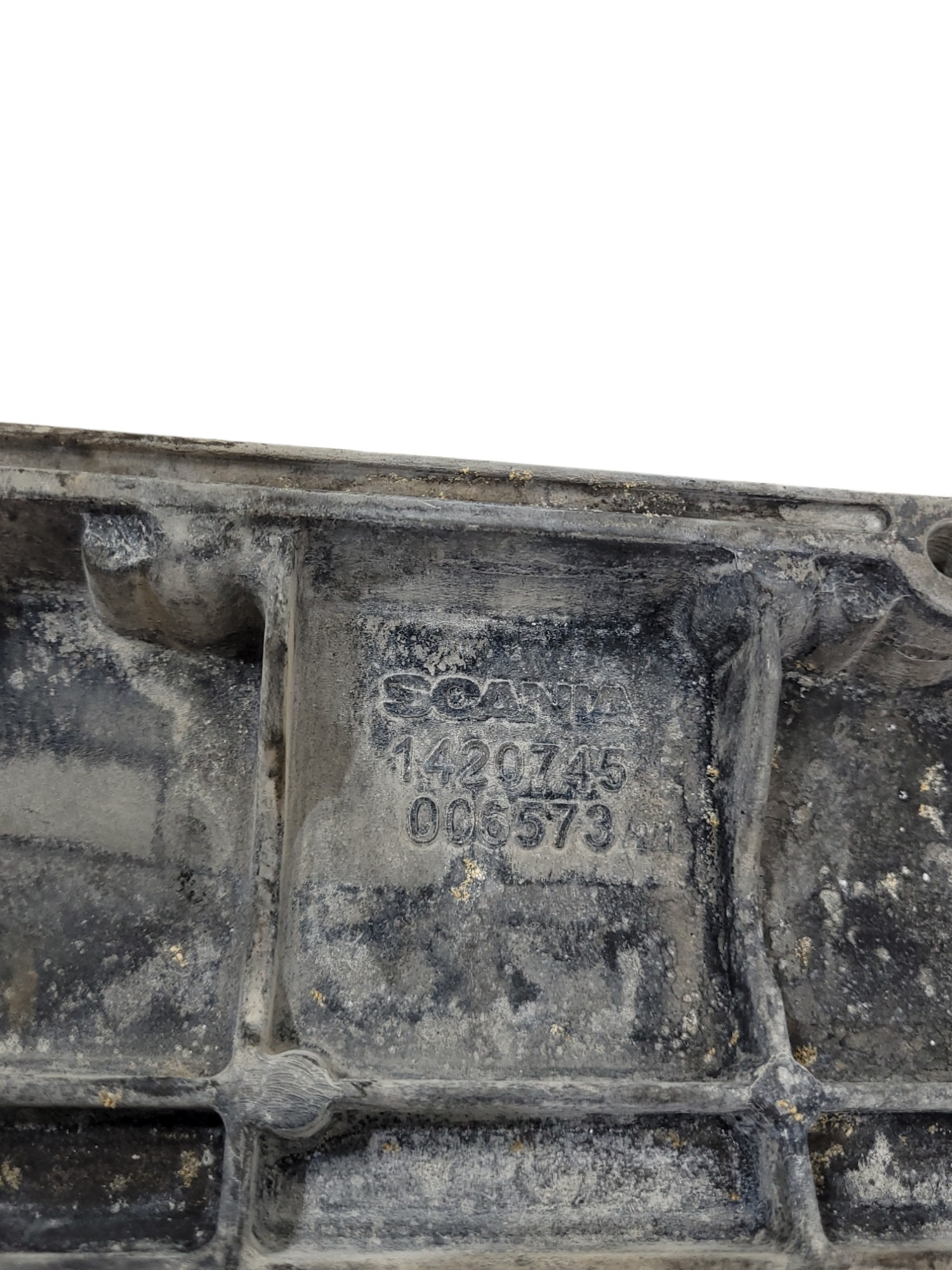 Tampa Lateral Motor Scania 1420745 5