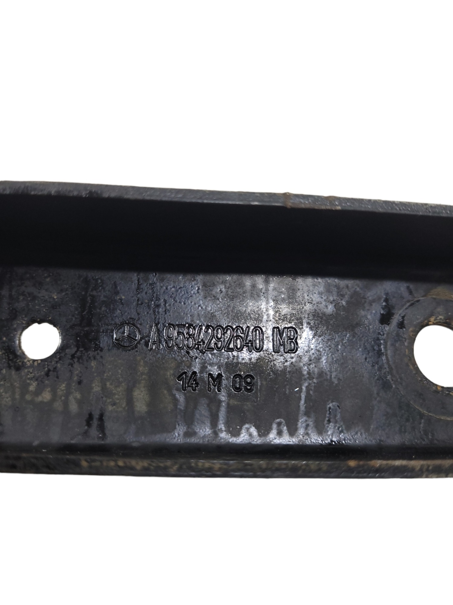 Suporte Reservatorio Ar Mb Axor 5