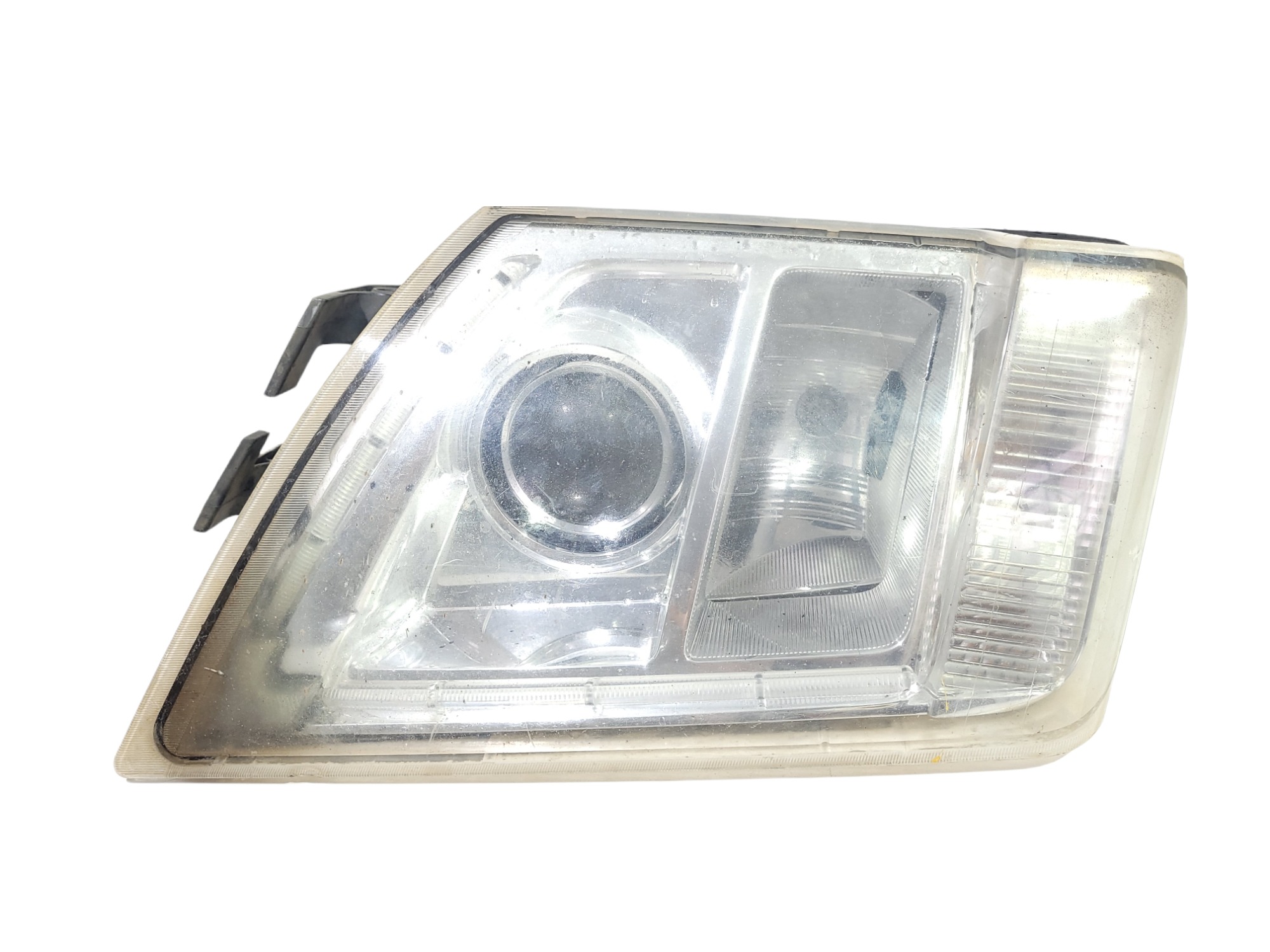 Farol Direito Volvo Fh E Fm 82304585 1