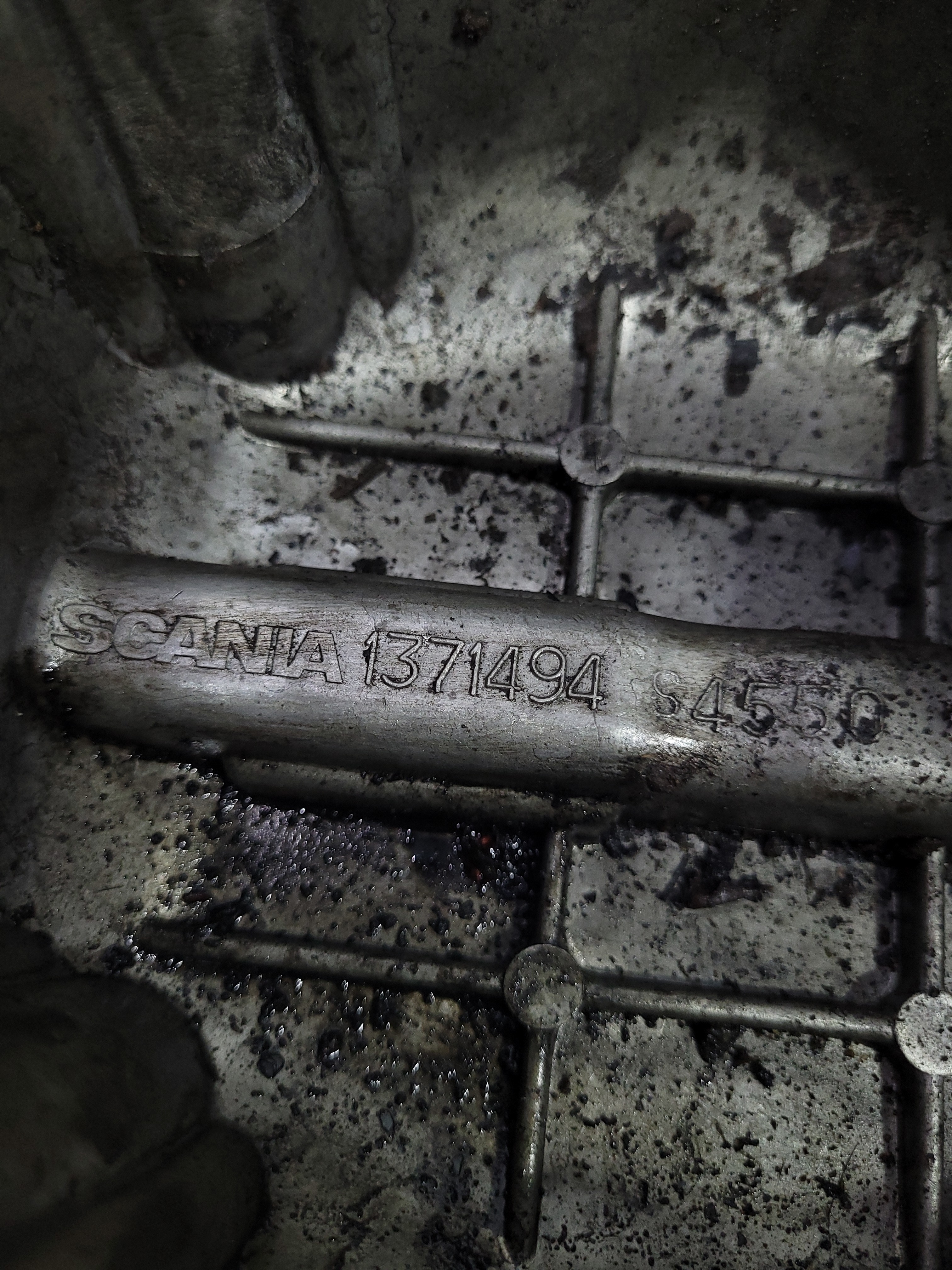 Tampa De Válvula Scanian 1371494  Não Se Aplica 5