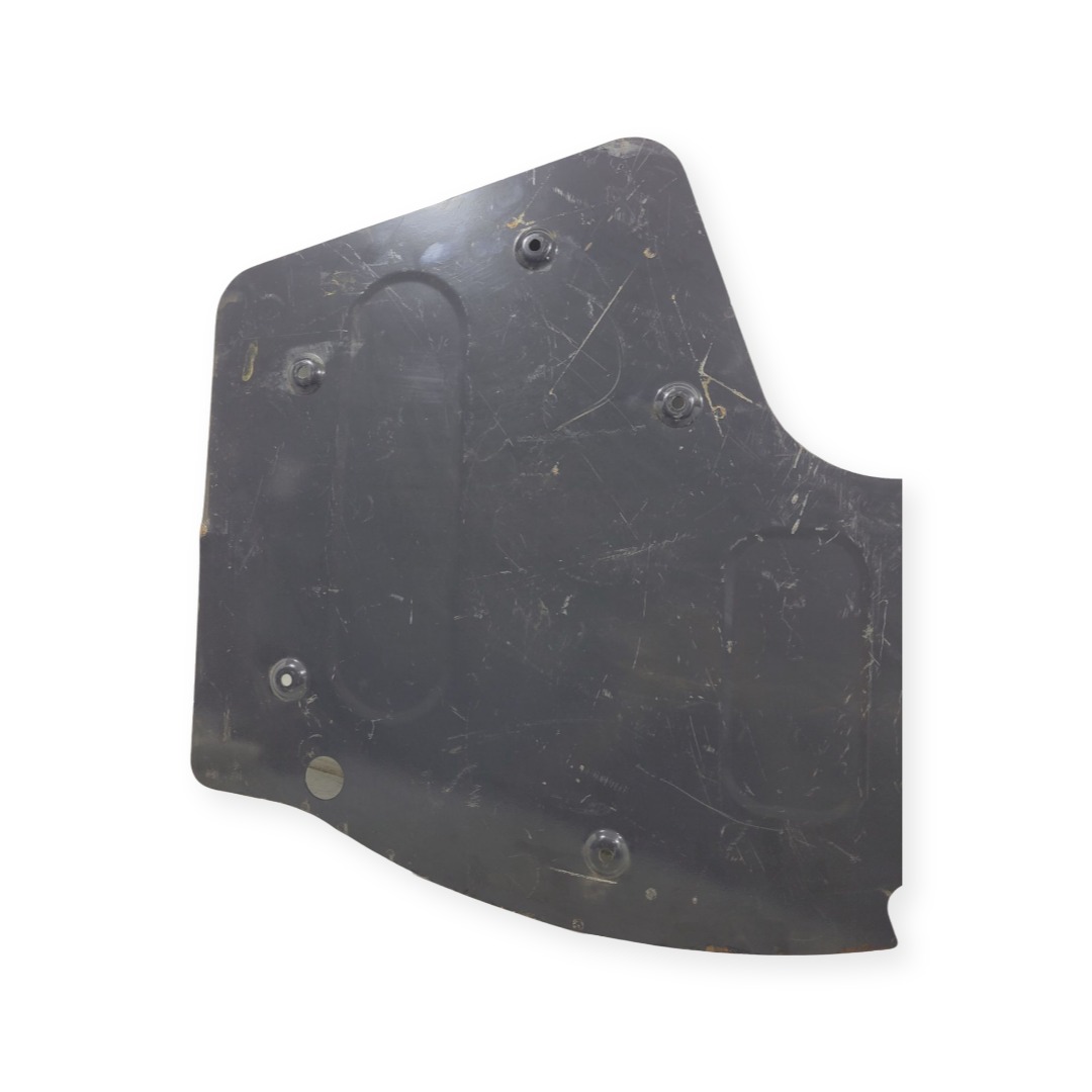 Defletor Calor Tanque Arla Volvo 21671842 5