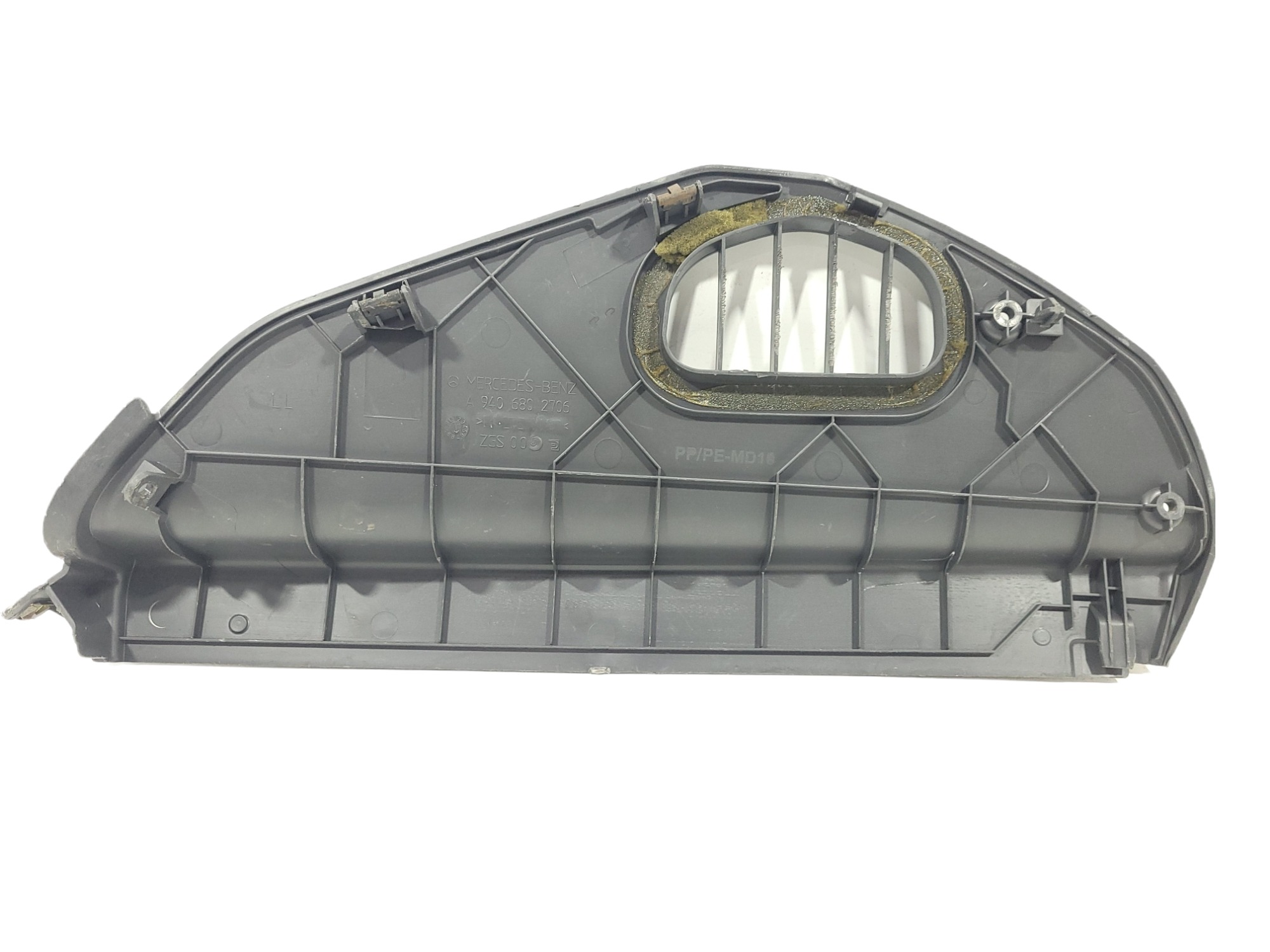 Tampa Lateral Painel Direito M Benz Axor A9406802706 2