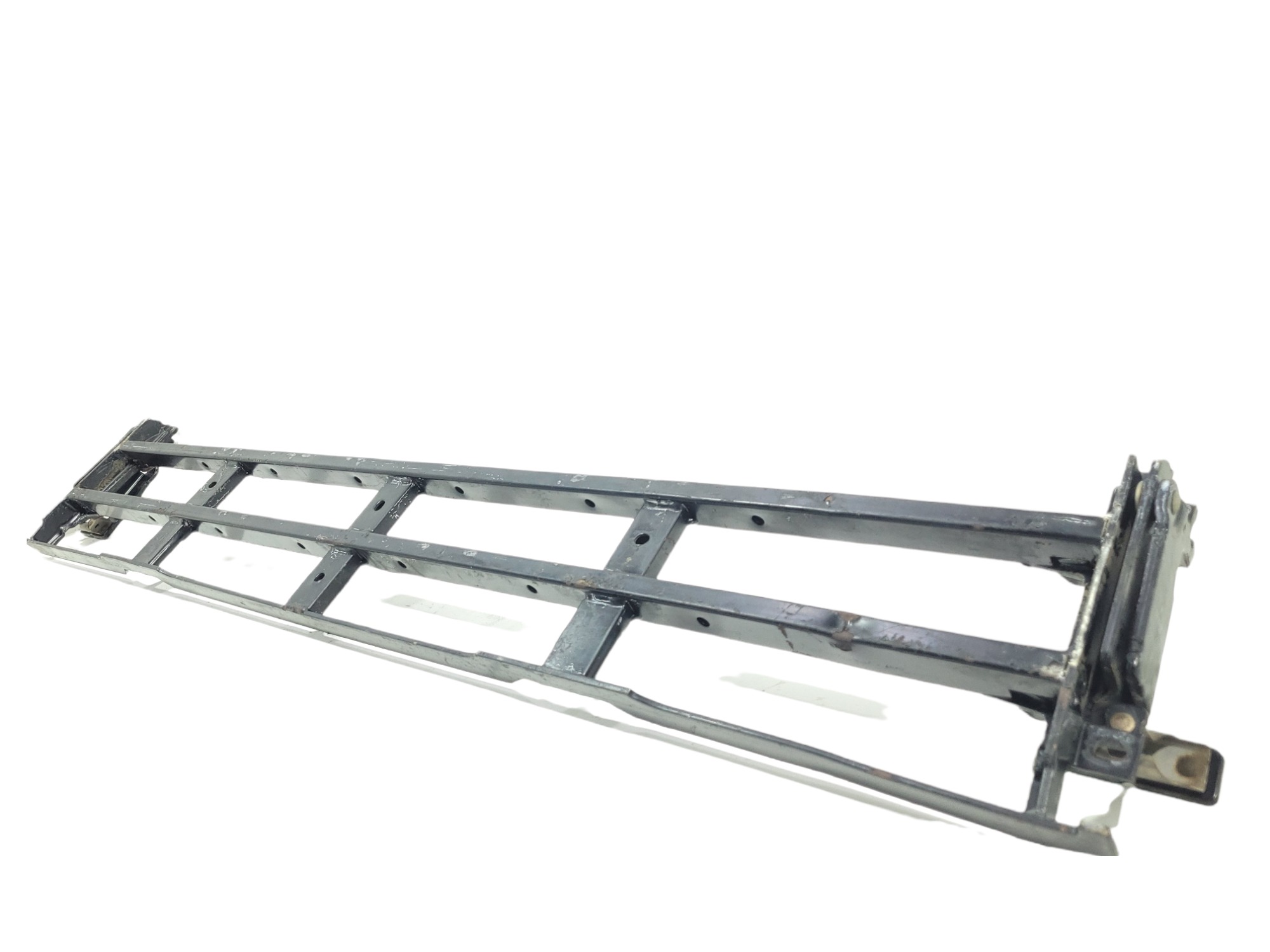 Grade Frontal Com Detalhes Volvo Fh 5
