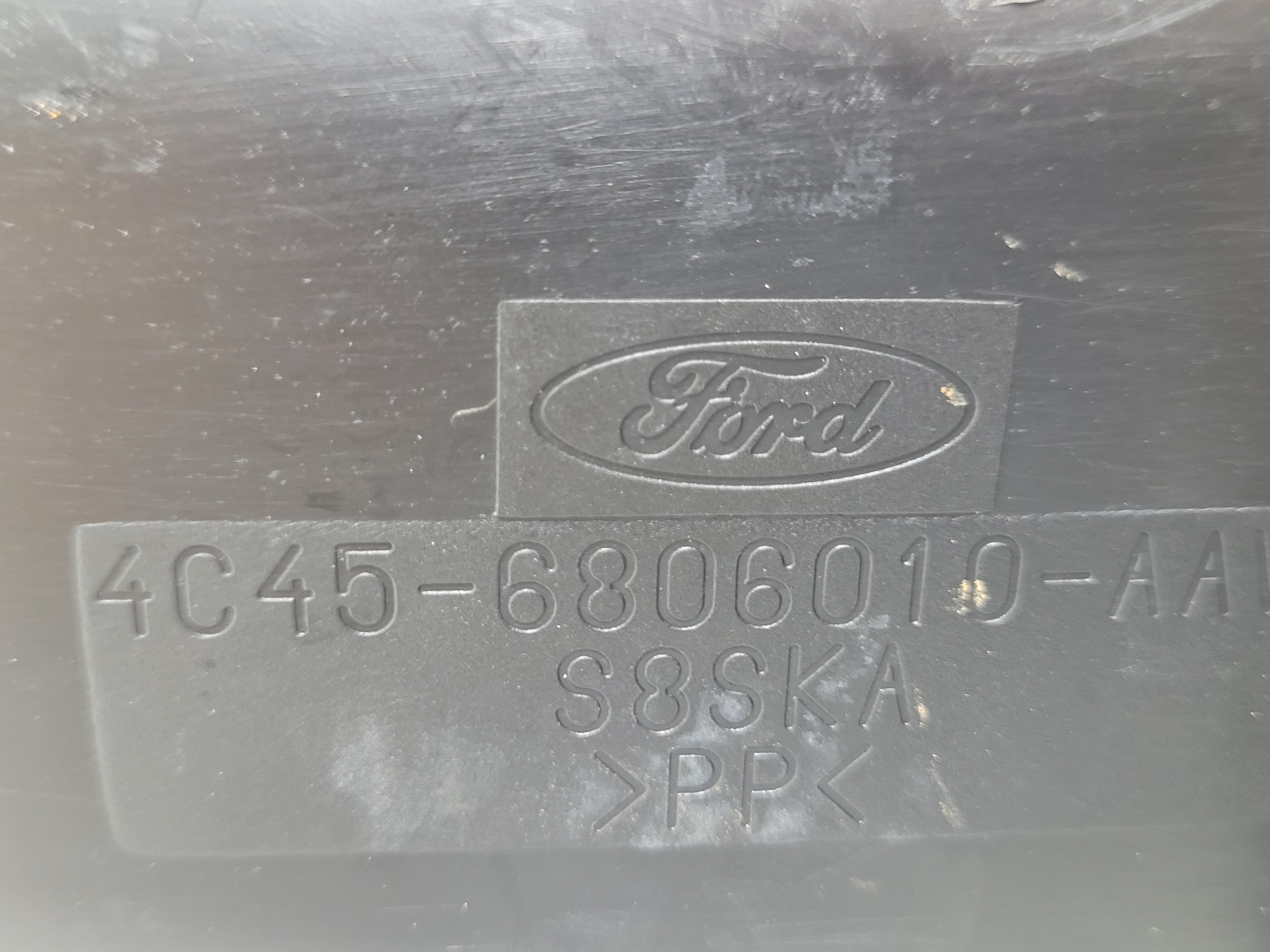 Porta Objetos Ford Cargo 4c456806010 Não Se Aplica 6