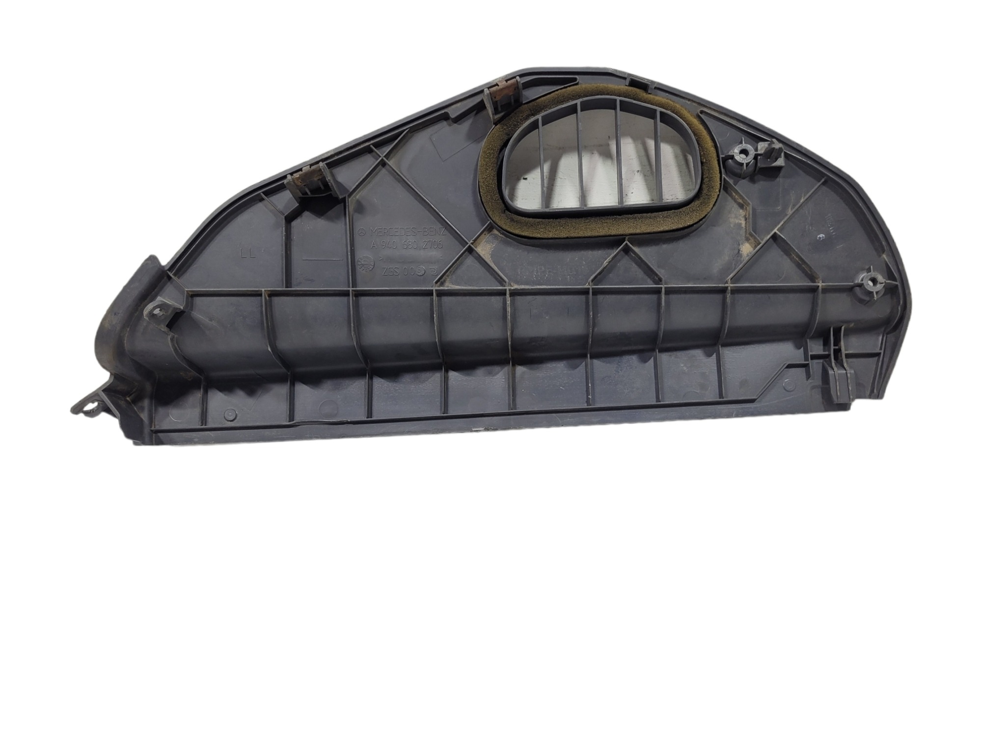 Moldura Lateral Direita Painel M Benz Axora9406802706 2