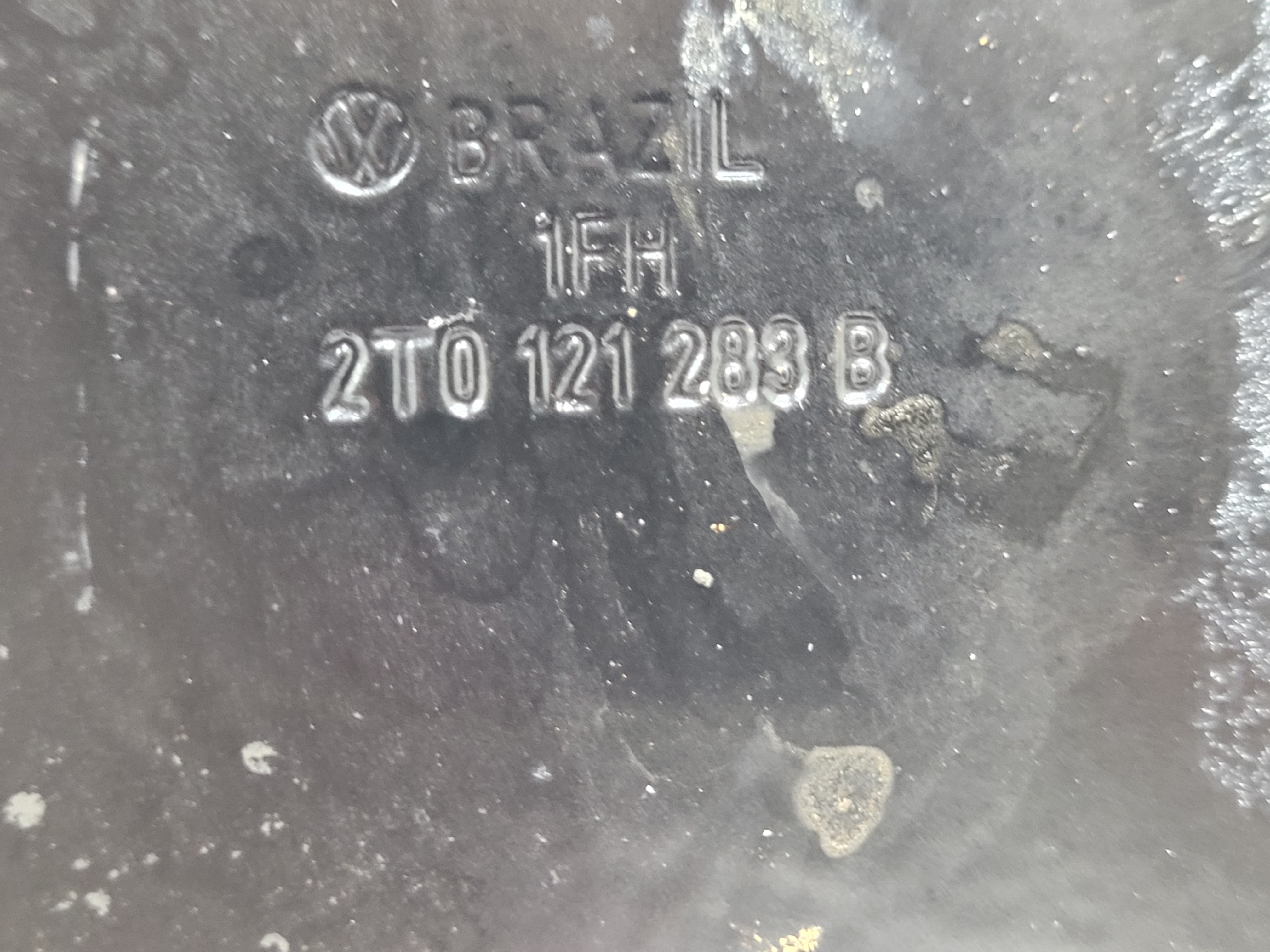 Defletor Inferior Condensador Ar Vw ~ 2t0121283b 5
