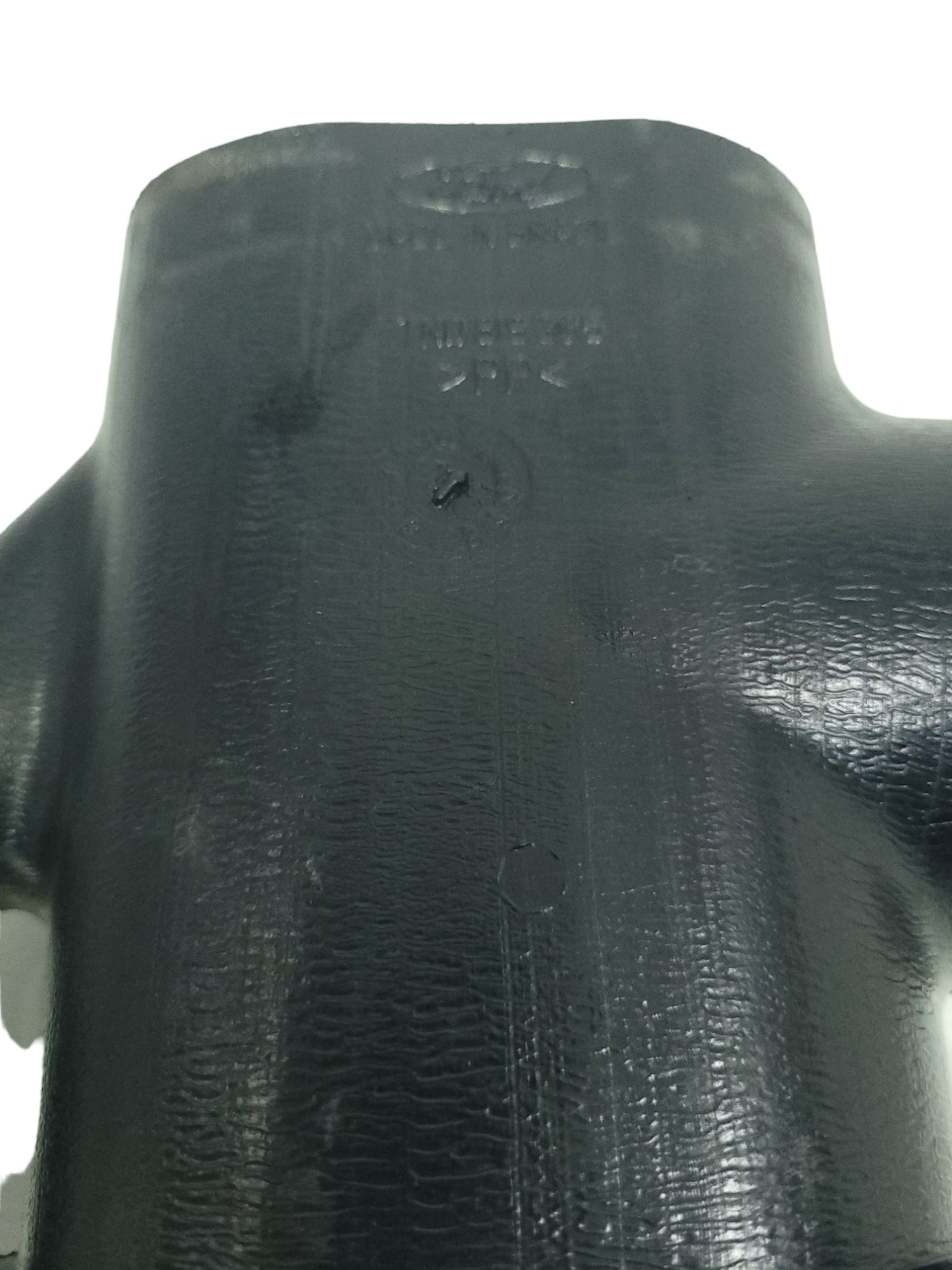 Duto Adaptador Desembaçador Esquerdo Ford Cargo 712 815 5