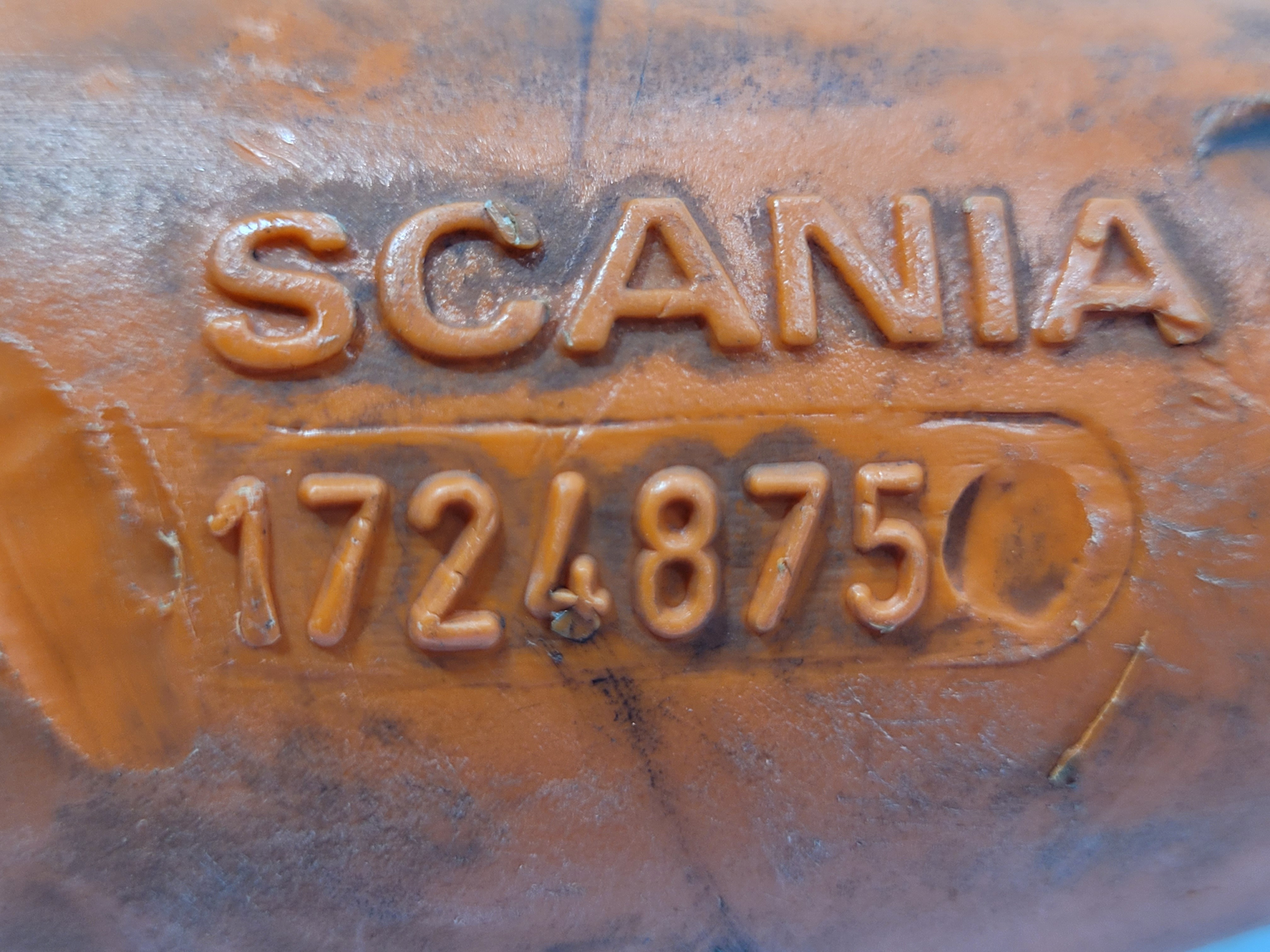 Tubo Enchimento Óleo Motor Scania1724875 5