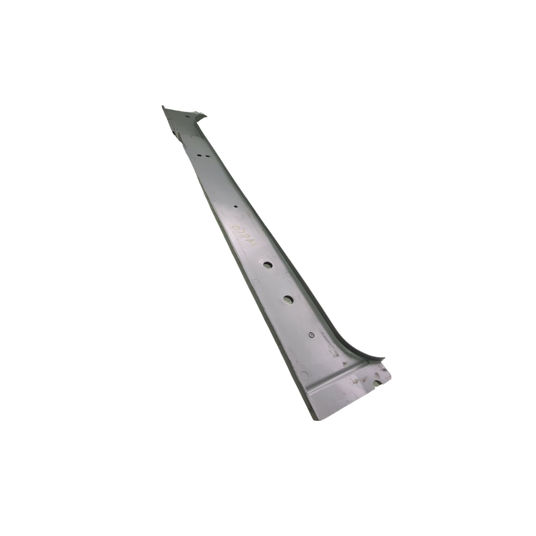 Acabamento Coluna Cinto Iveco Stralis   8143734