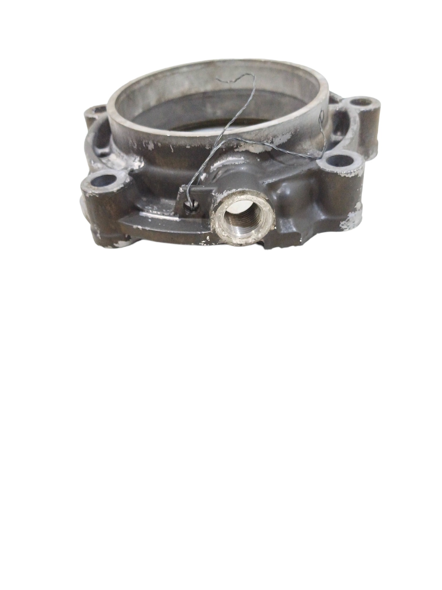 Tampa Flange Retentor Caixa Automática Scania 2442685 1
