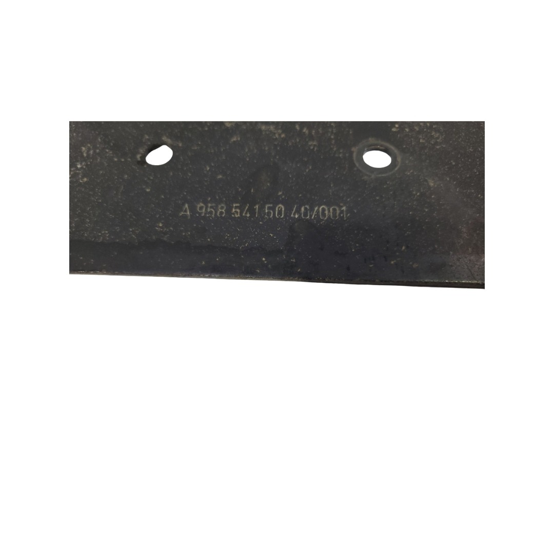 Suporte Lanterna Traseira M Benz Axora9585415040 5
