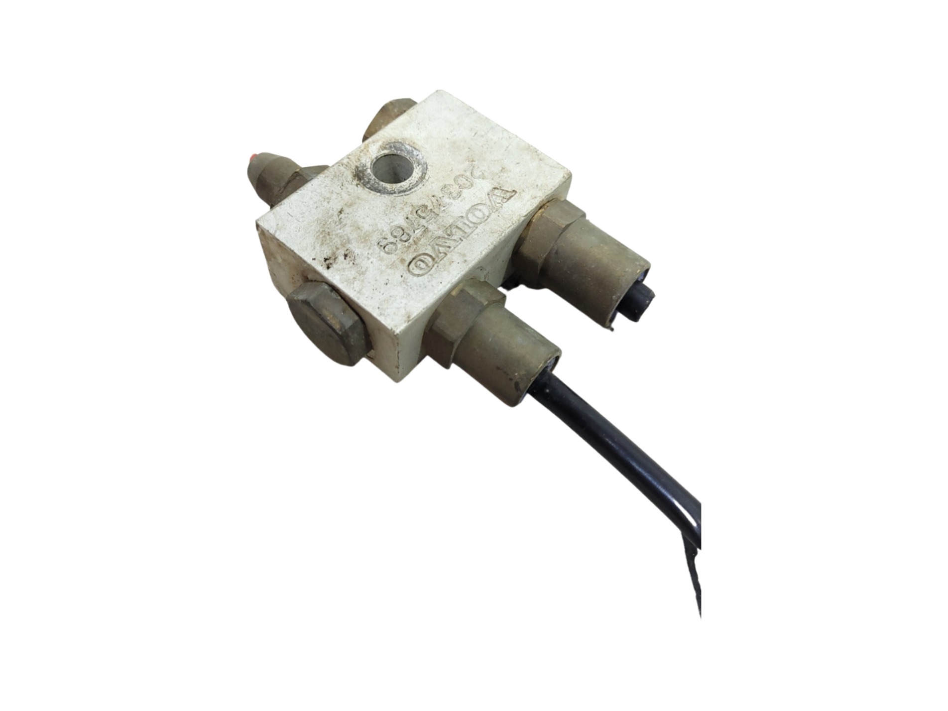 Caixa De Distribuiçao De Freios Volvo : N 20375789 3