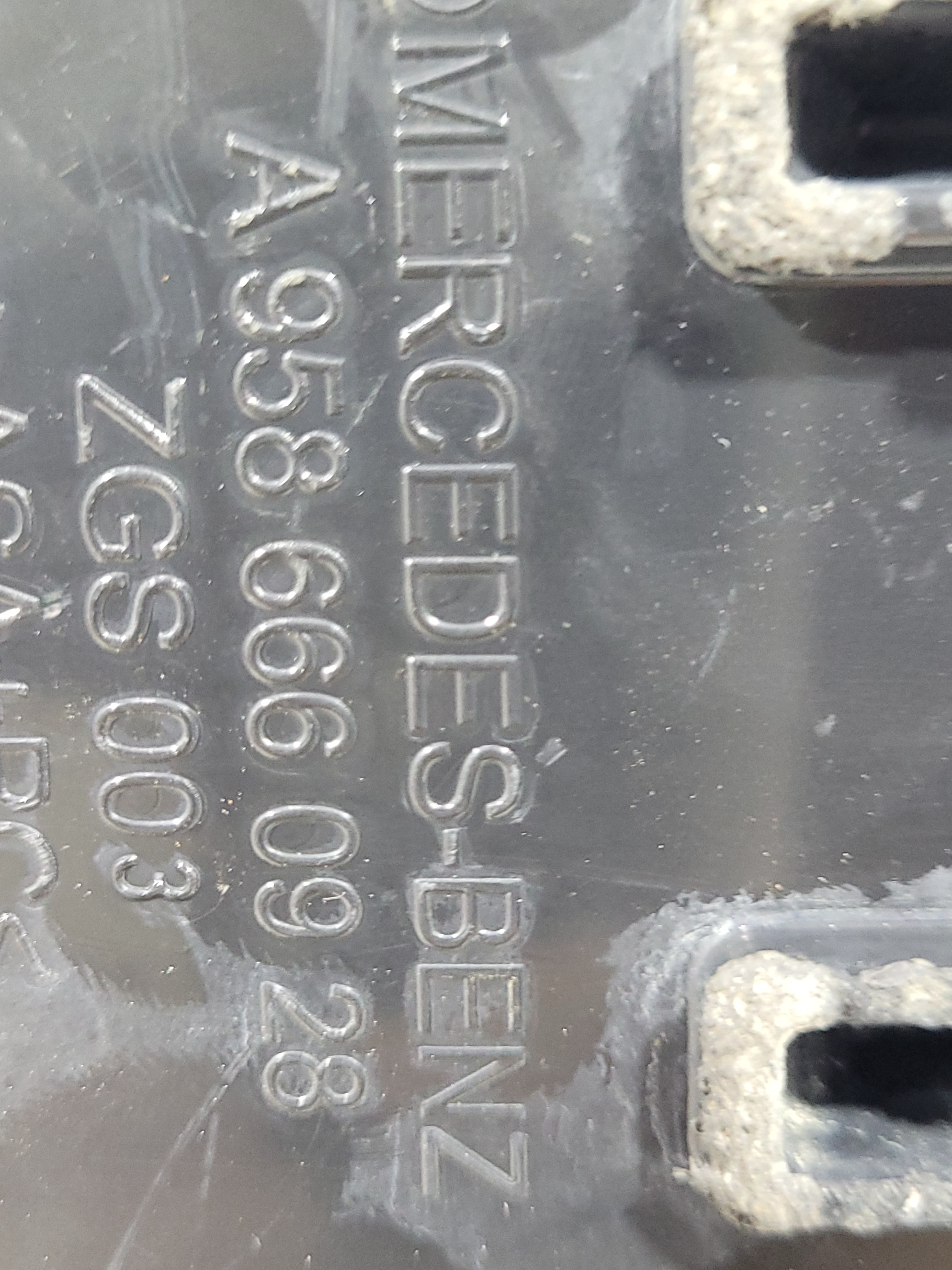 Pisante Estribo M Benz Axor A9586660928 5