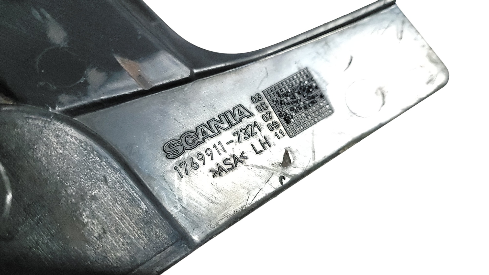 Moldura Coluna Externa Scania 1769911 5