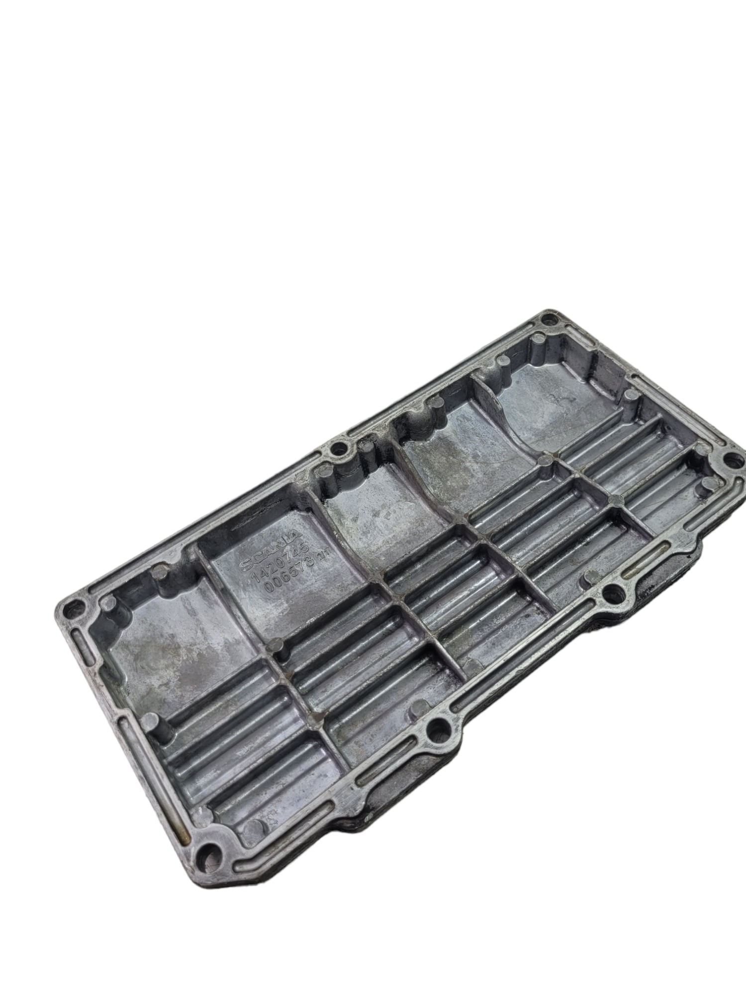 Tampa Lateral Motor Scania 1420745 2