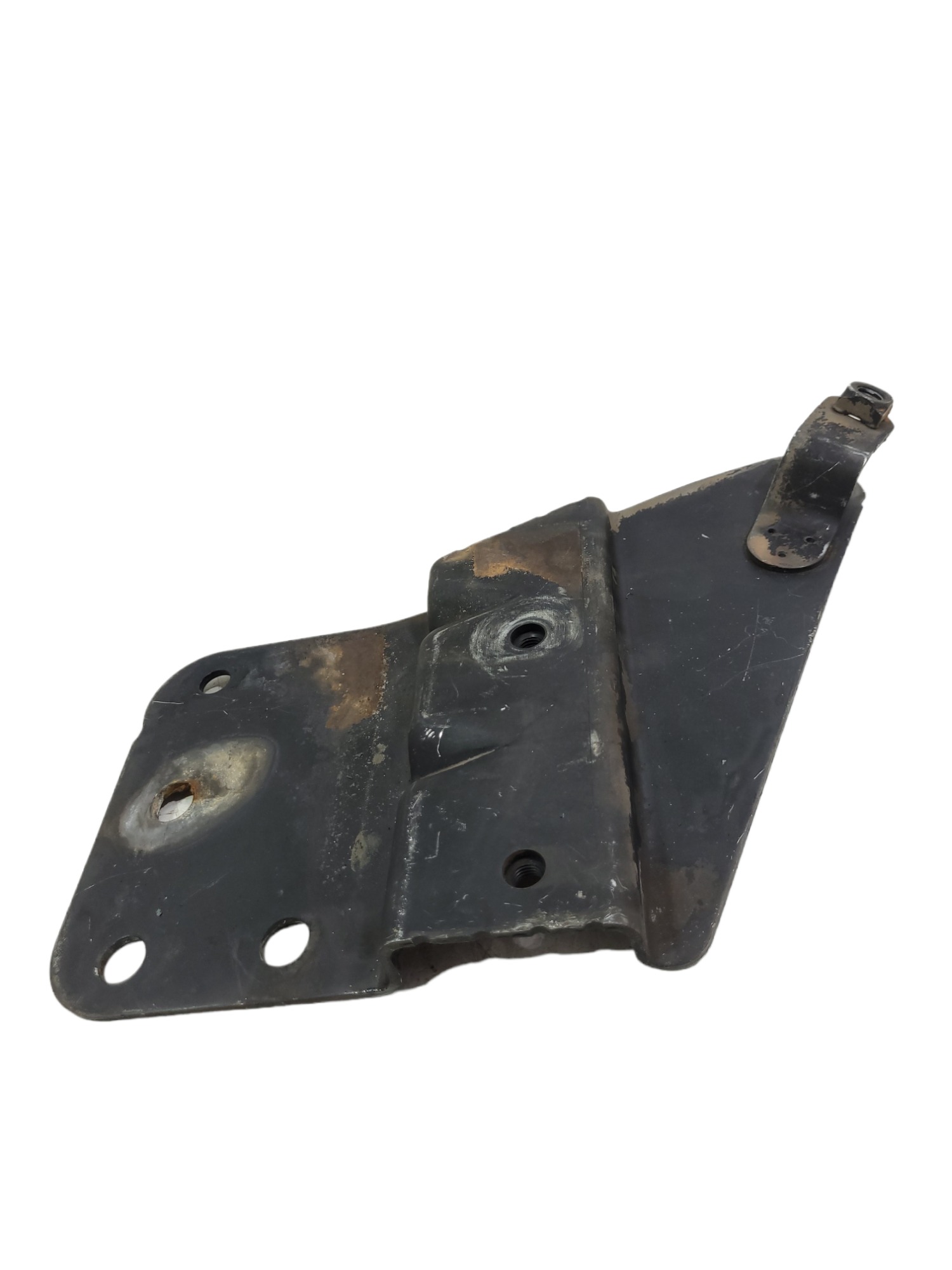 Suporte Inferior Fixação Radiador Direito Scania 114 124 1