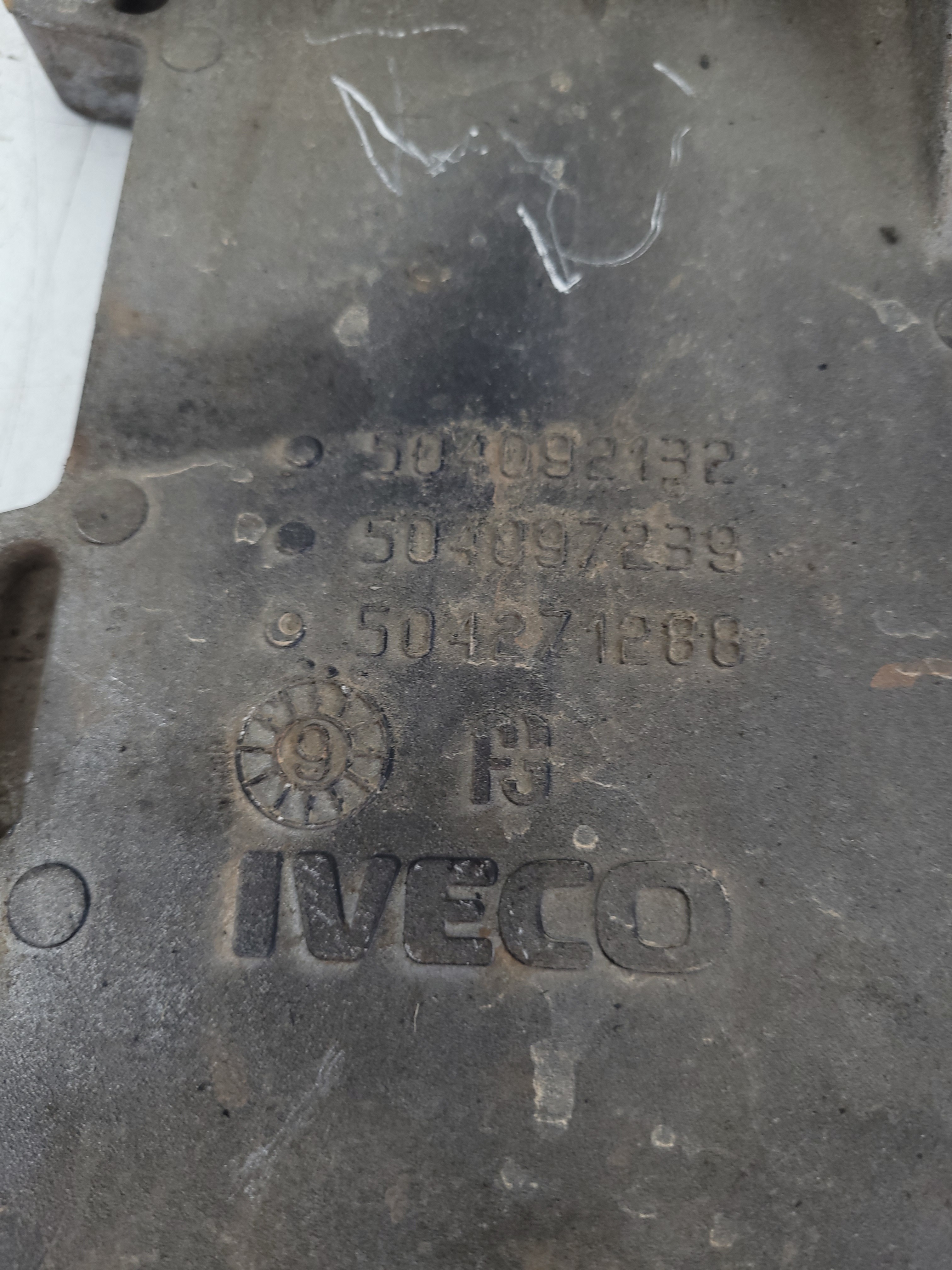 Suporte Módulo Motor Iveco Stralis 504092132 7