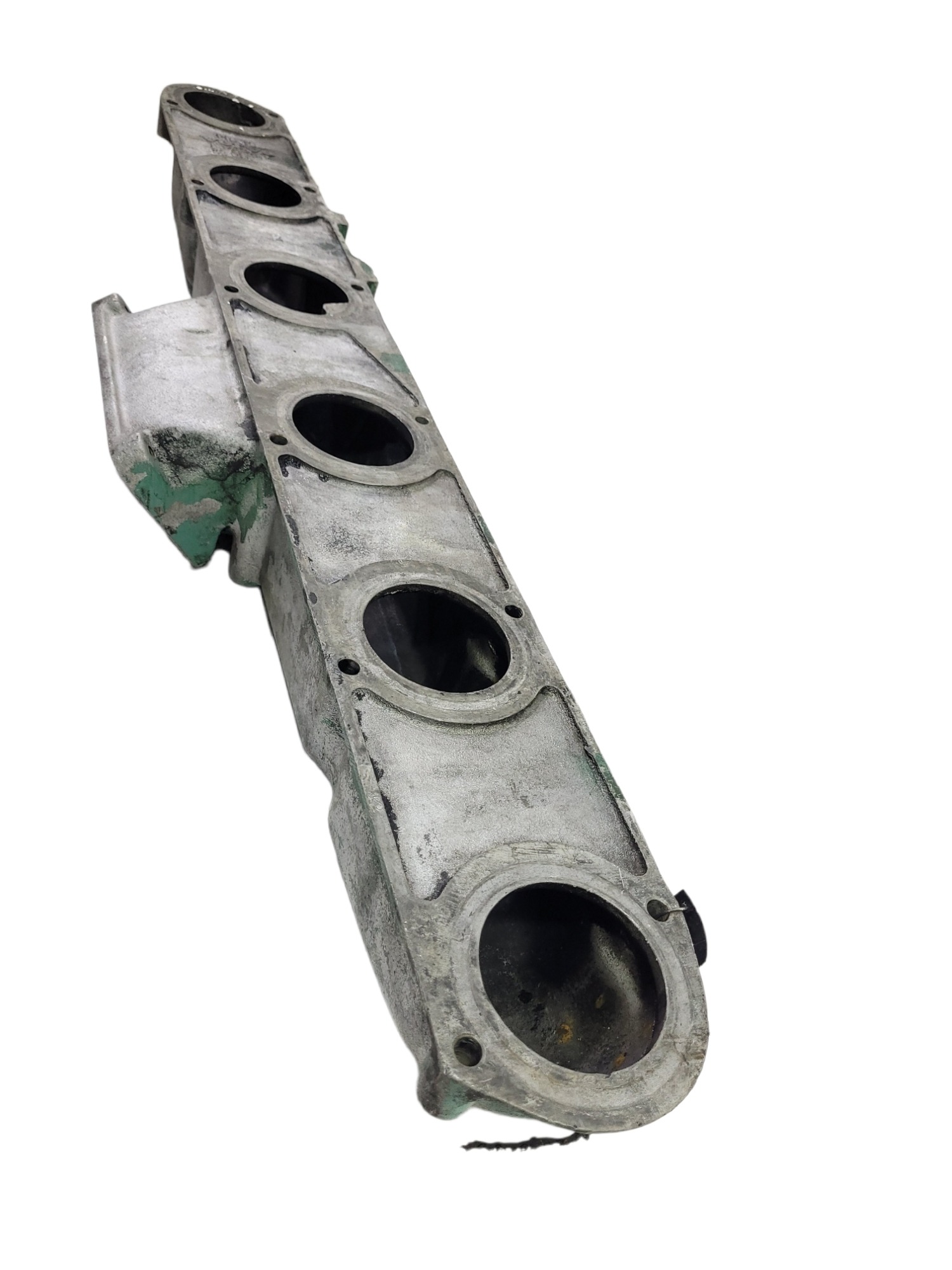 Coletor Admissão Volvo8121202 4