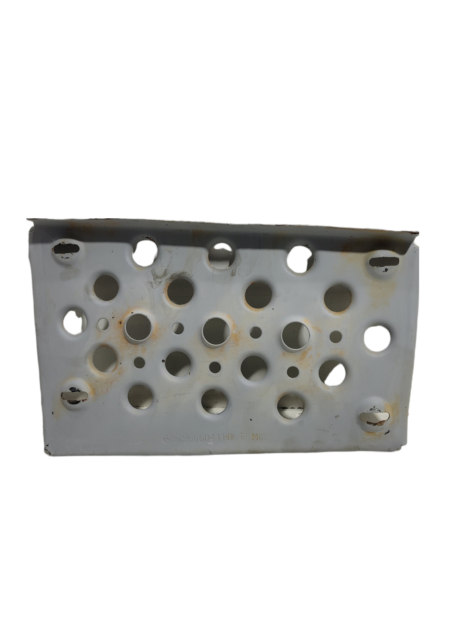 Pisante Estribo Accelo 3