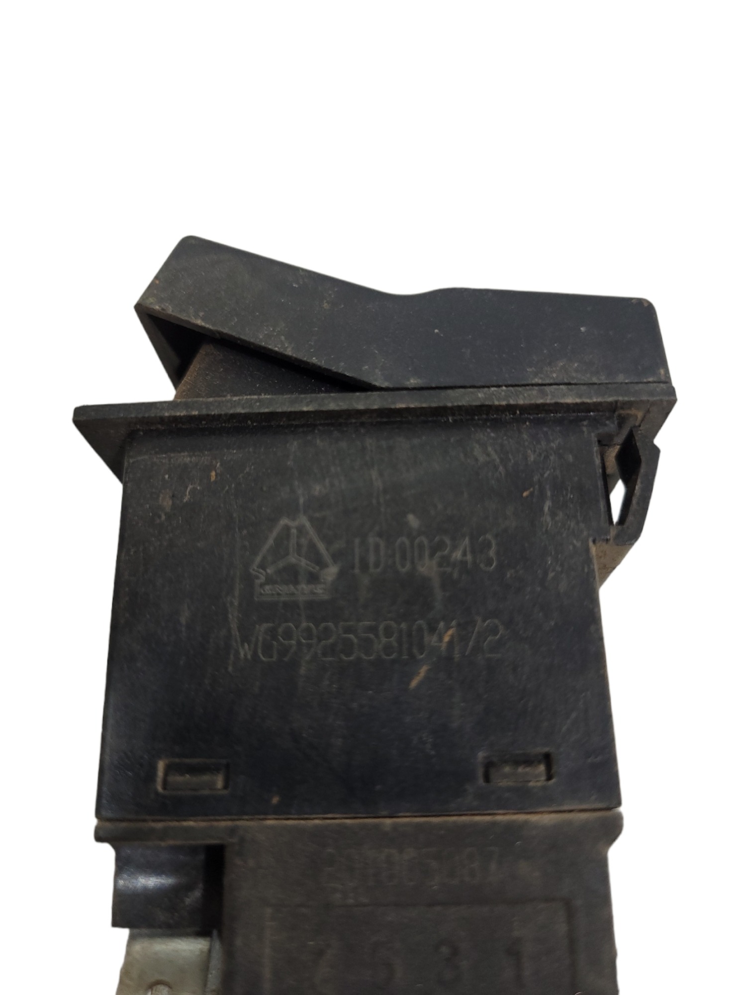 Interruptor Diagnóstico Motor Sinotruk Wg9925581041 5