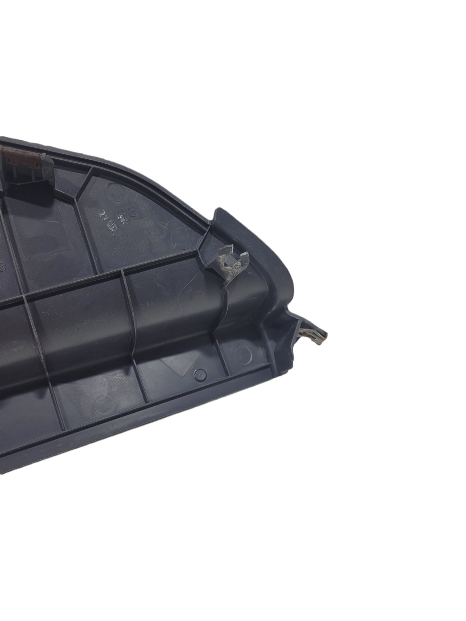 Tampa Lateral Painel Mercedes Benz Axor 9406802806 3