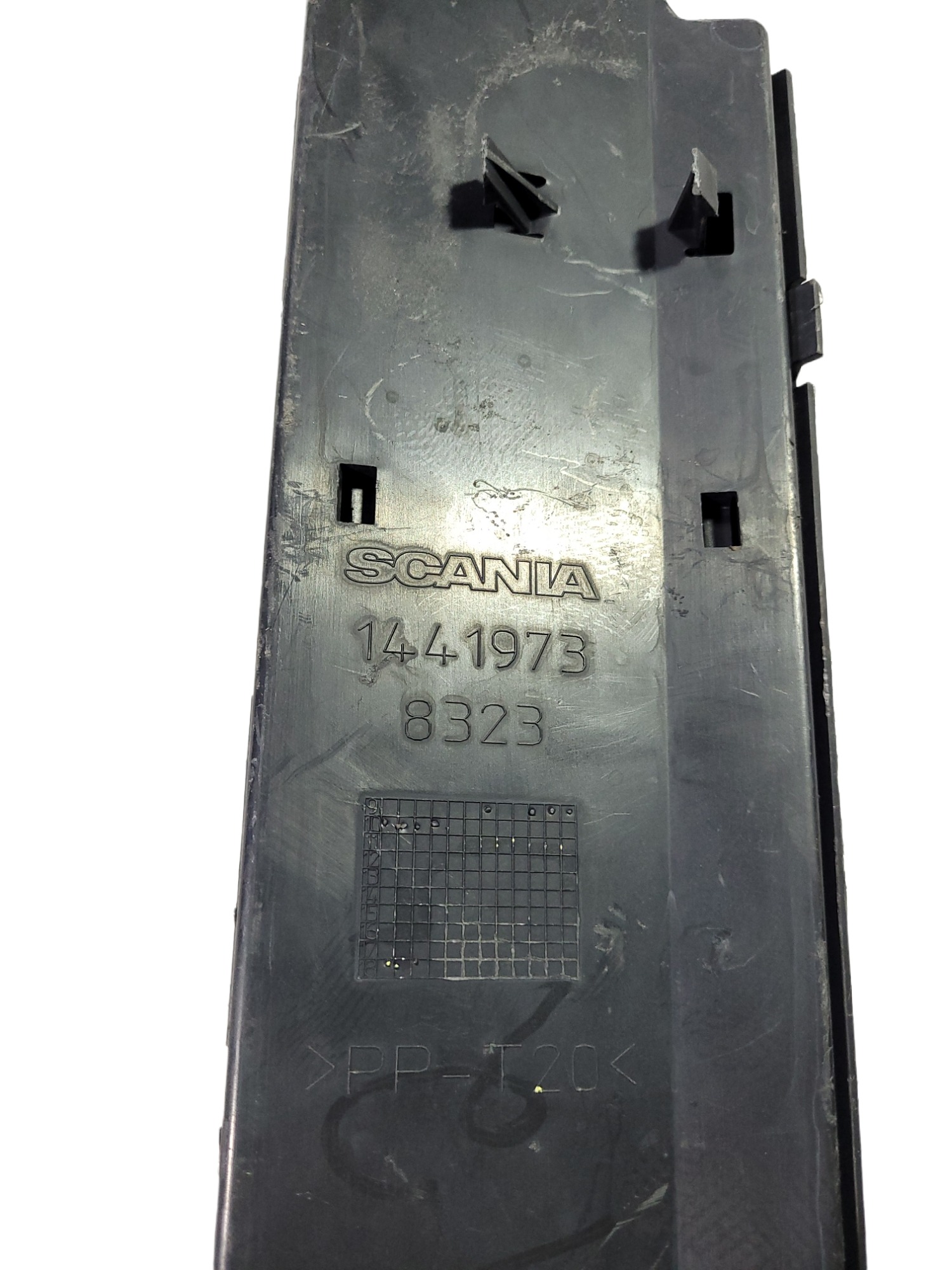 Cobertura Interna Coluna Parabrisa Scania / 1441973 5