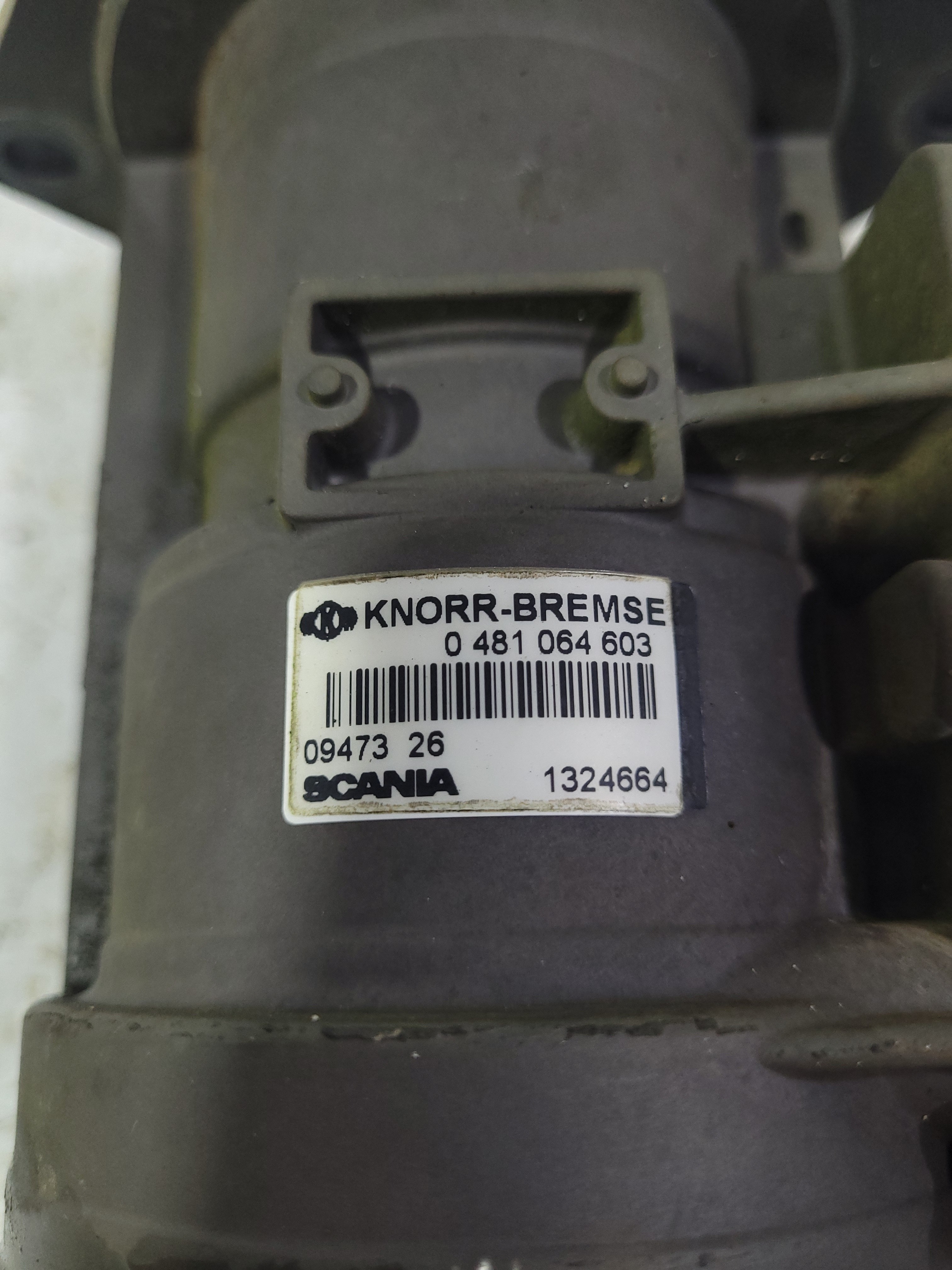 Valvula Pedal De Freio Scania 114 E 124 / 1324664 5