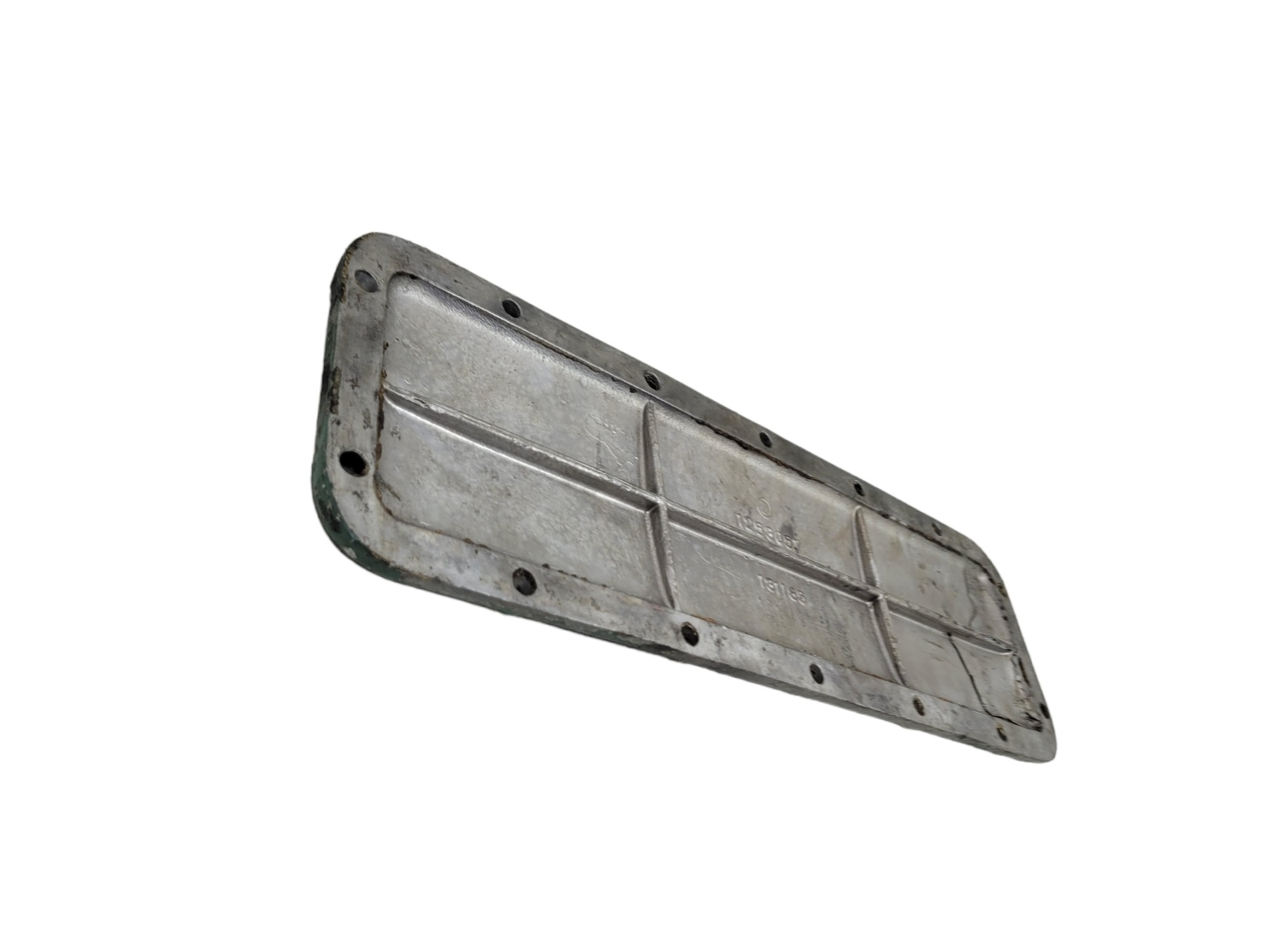 Tampa Lateral Motor Scania 1253057 5