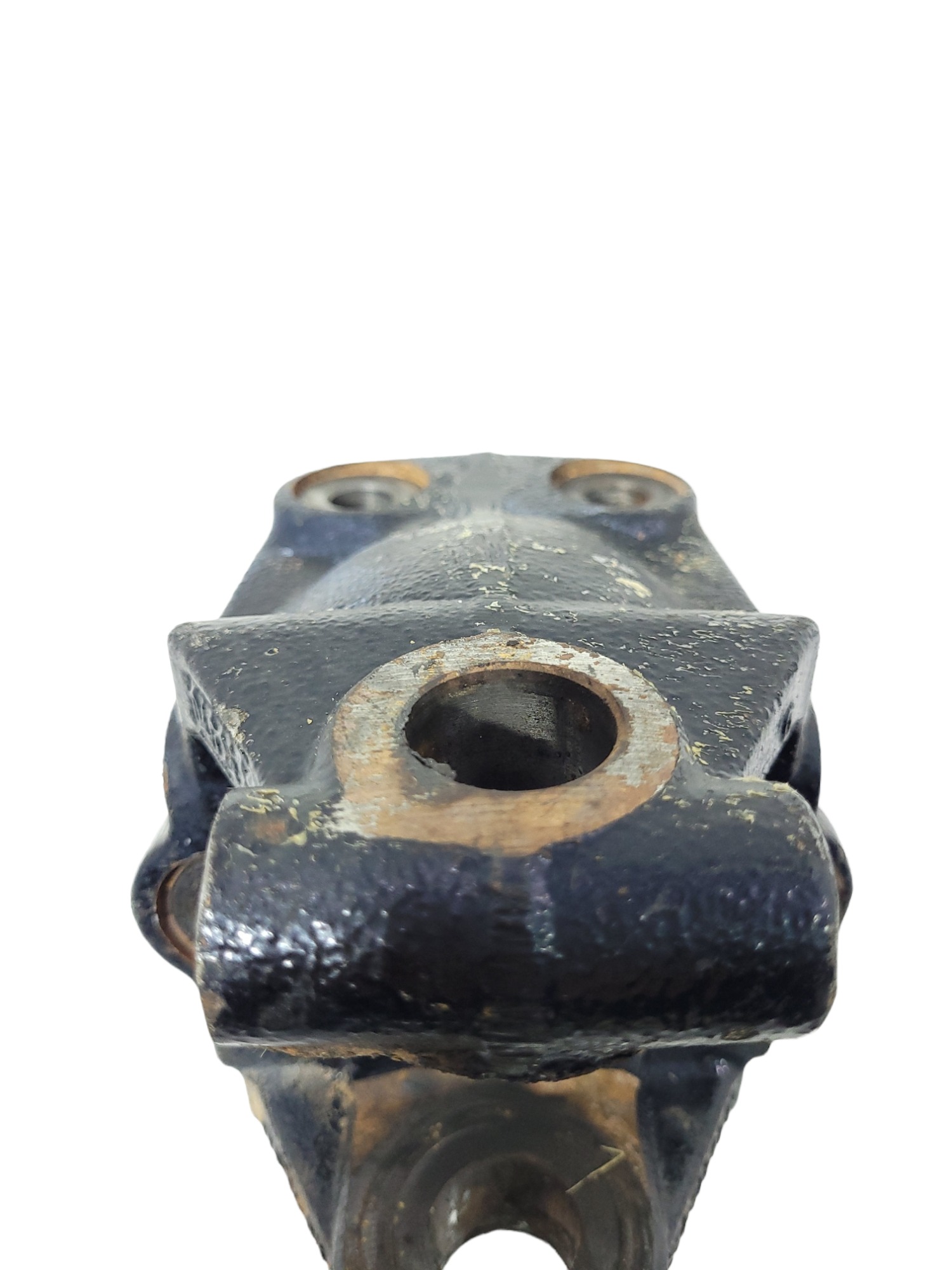Suporte Mola Dianteira M Benz 1313 E 1513n 3523220201 3