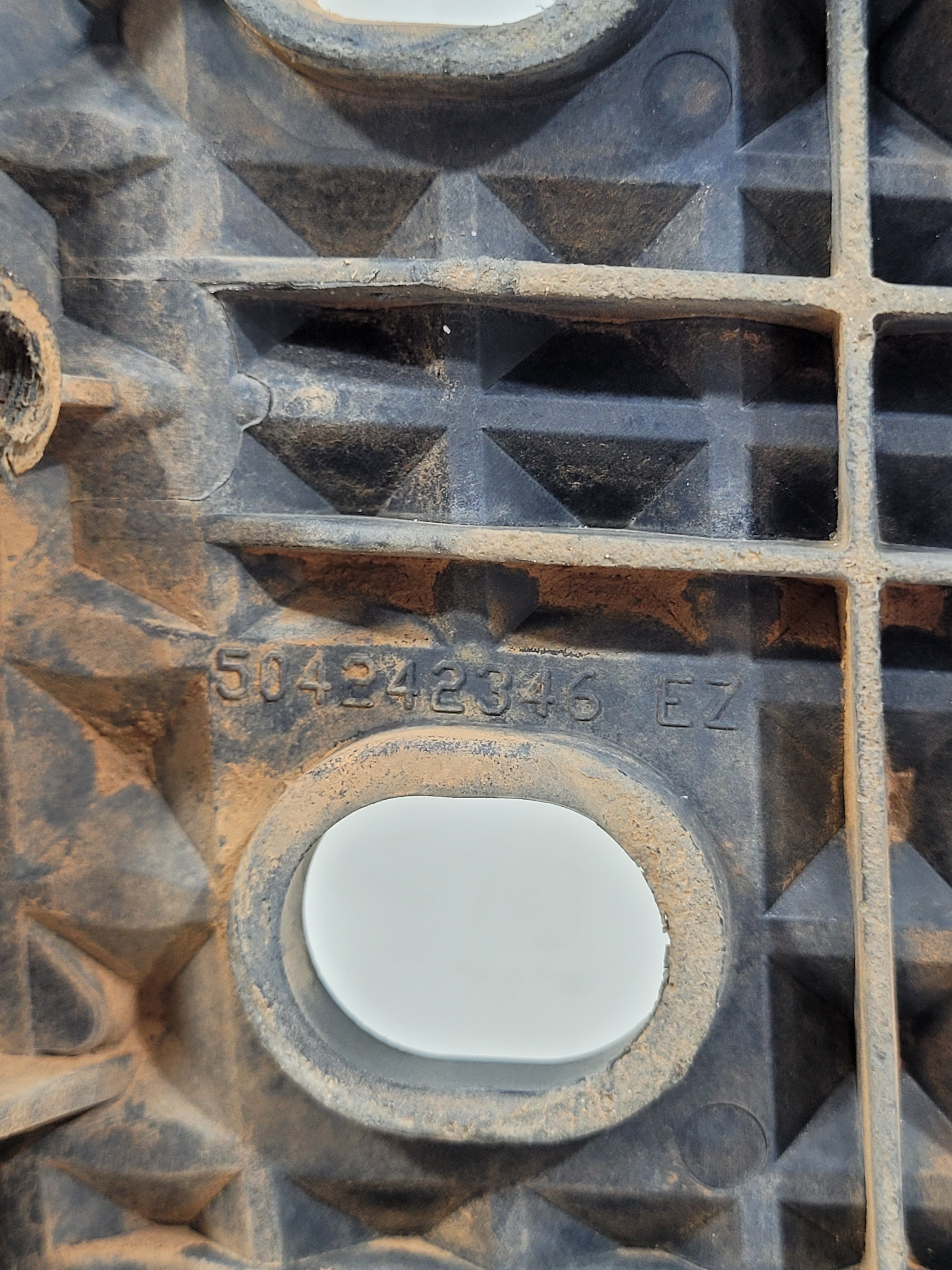 Estribo Cabine Iveco 504242346 6
