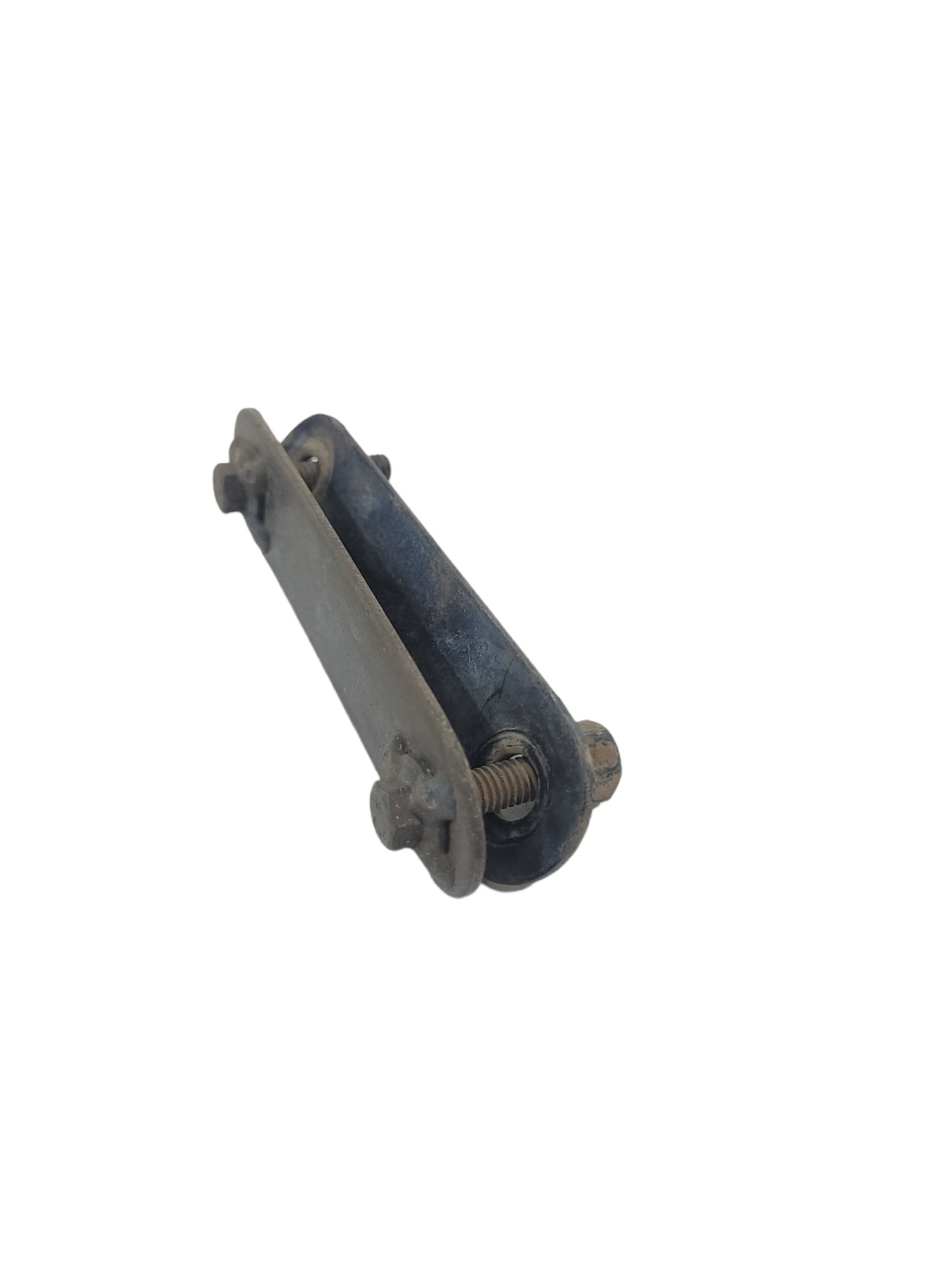 Suporte Defletor De Ar Volvo Vm 4