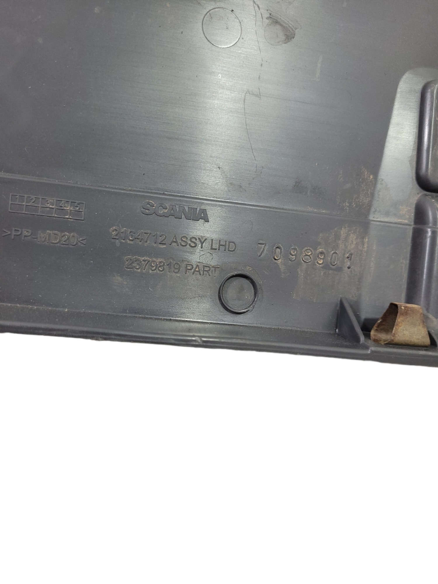 Tampa Interna Cabine Scania 2164712 8