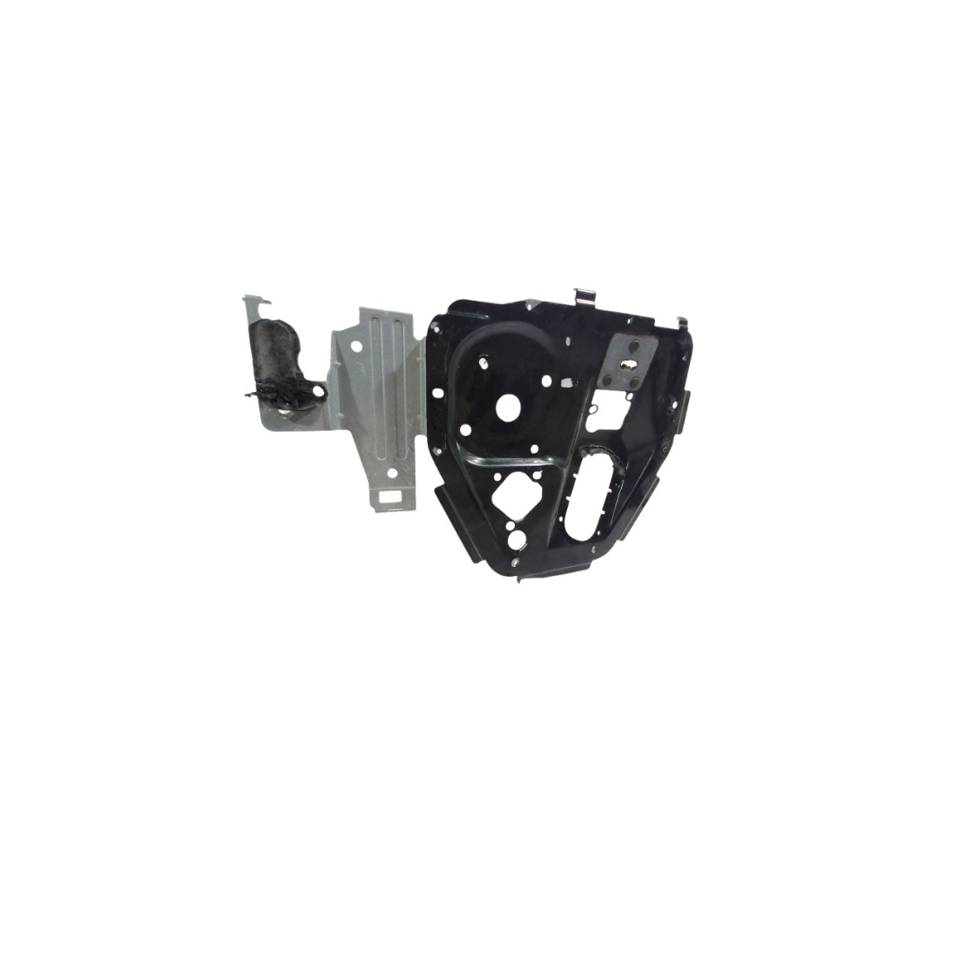 Suporte Dianteira Caixa Fusível Scania