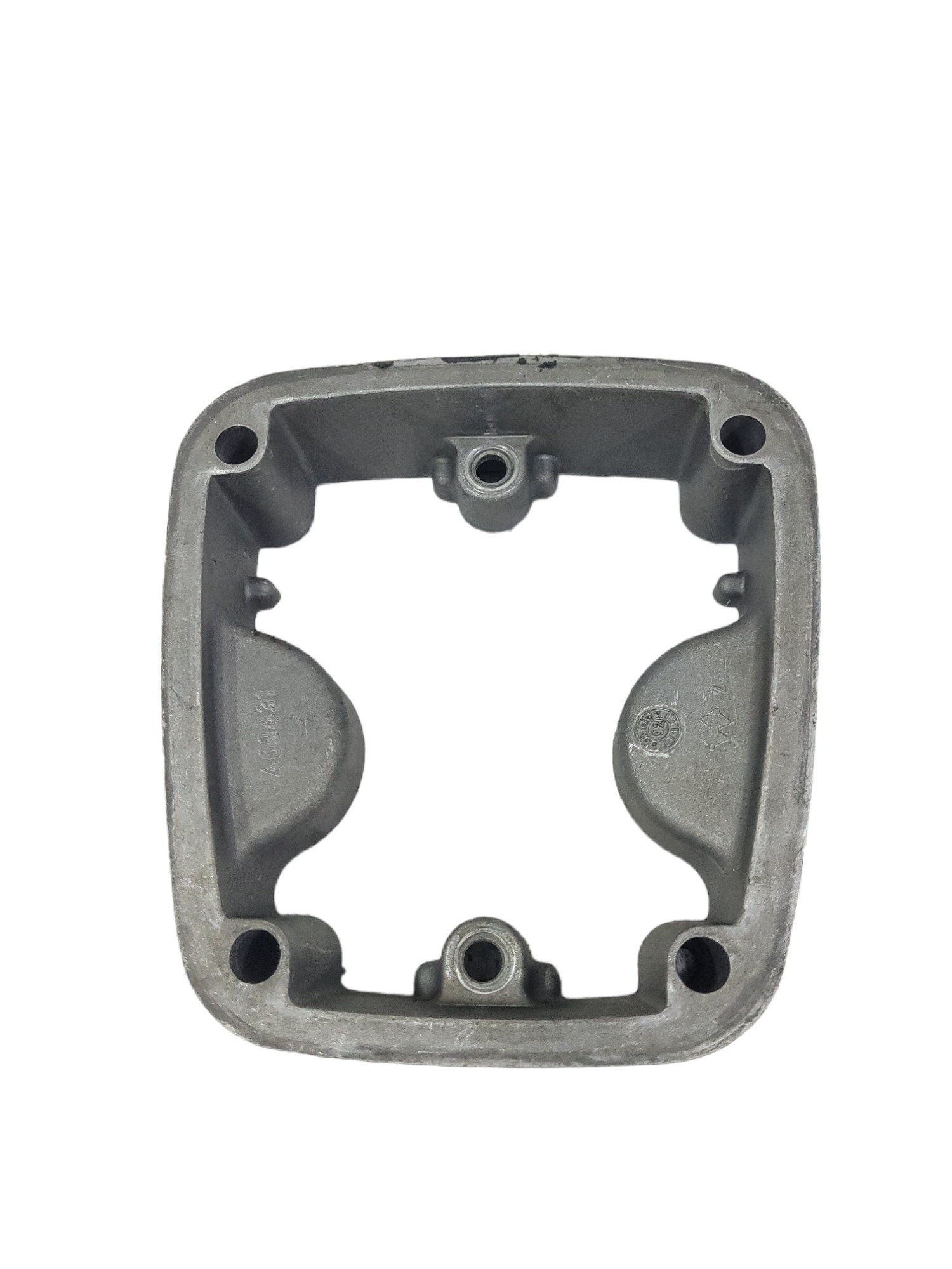 Suporte Tampa Válvula Volvo Nl 469431 1