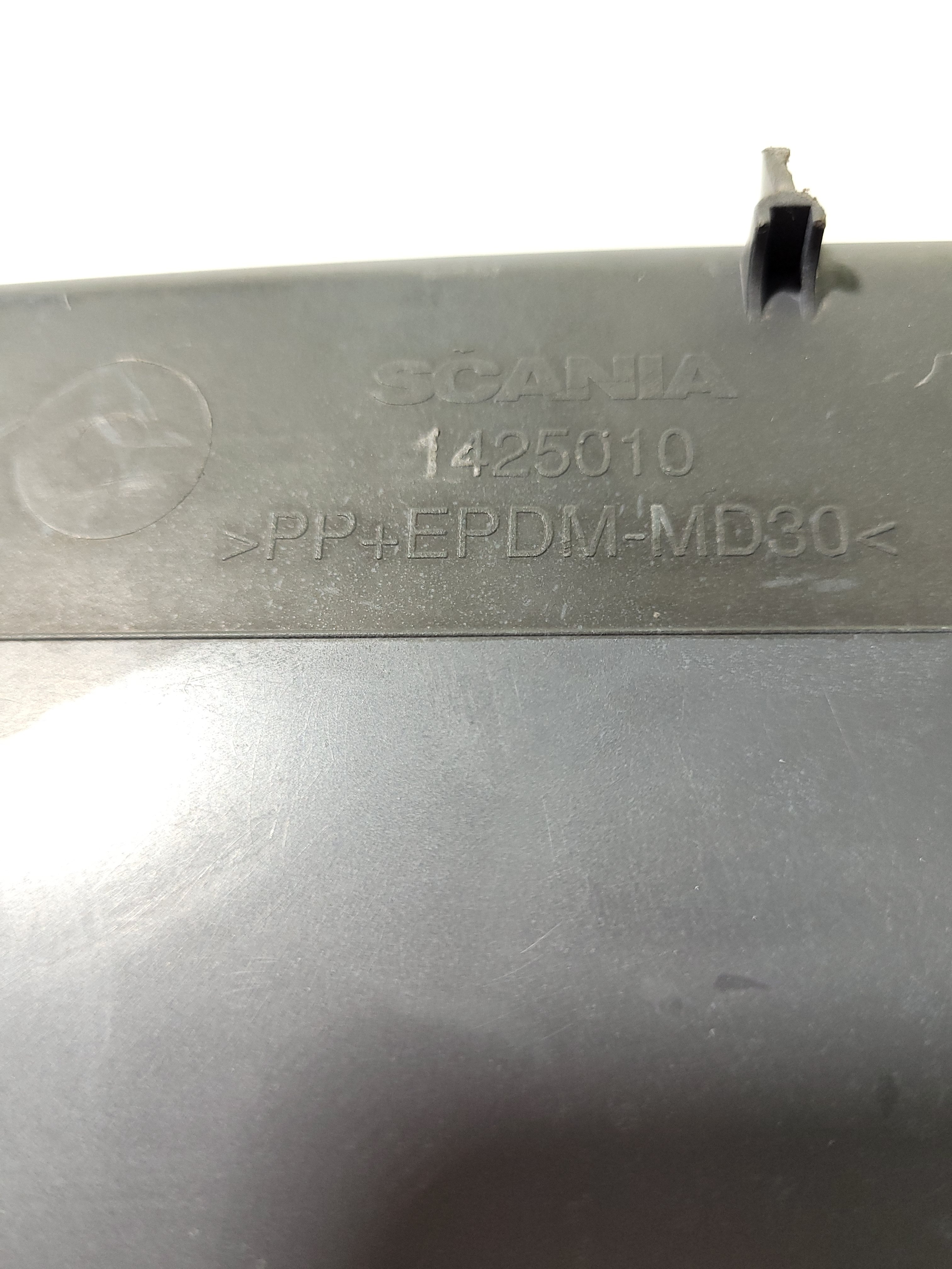 Tampa Do Console Scania 1425010 6