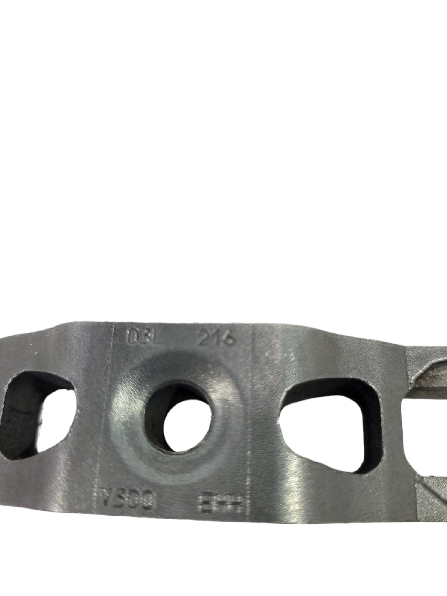 Castanha Bico Amarok/ 03l216 5