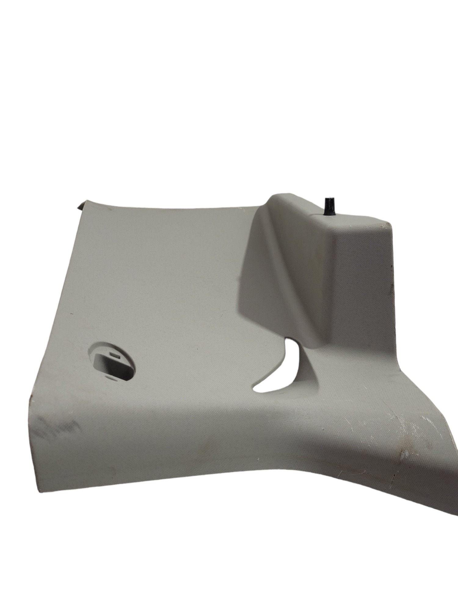 Acabamento Lateral Direito Porta Malas Gm Tracker 20757455 2