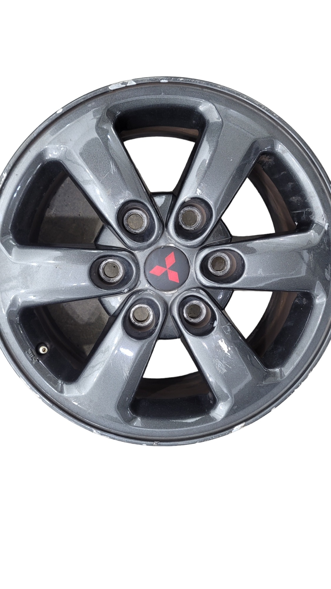 Roda Mitsubishi L200 Triton 4