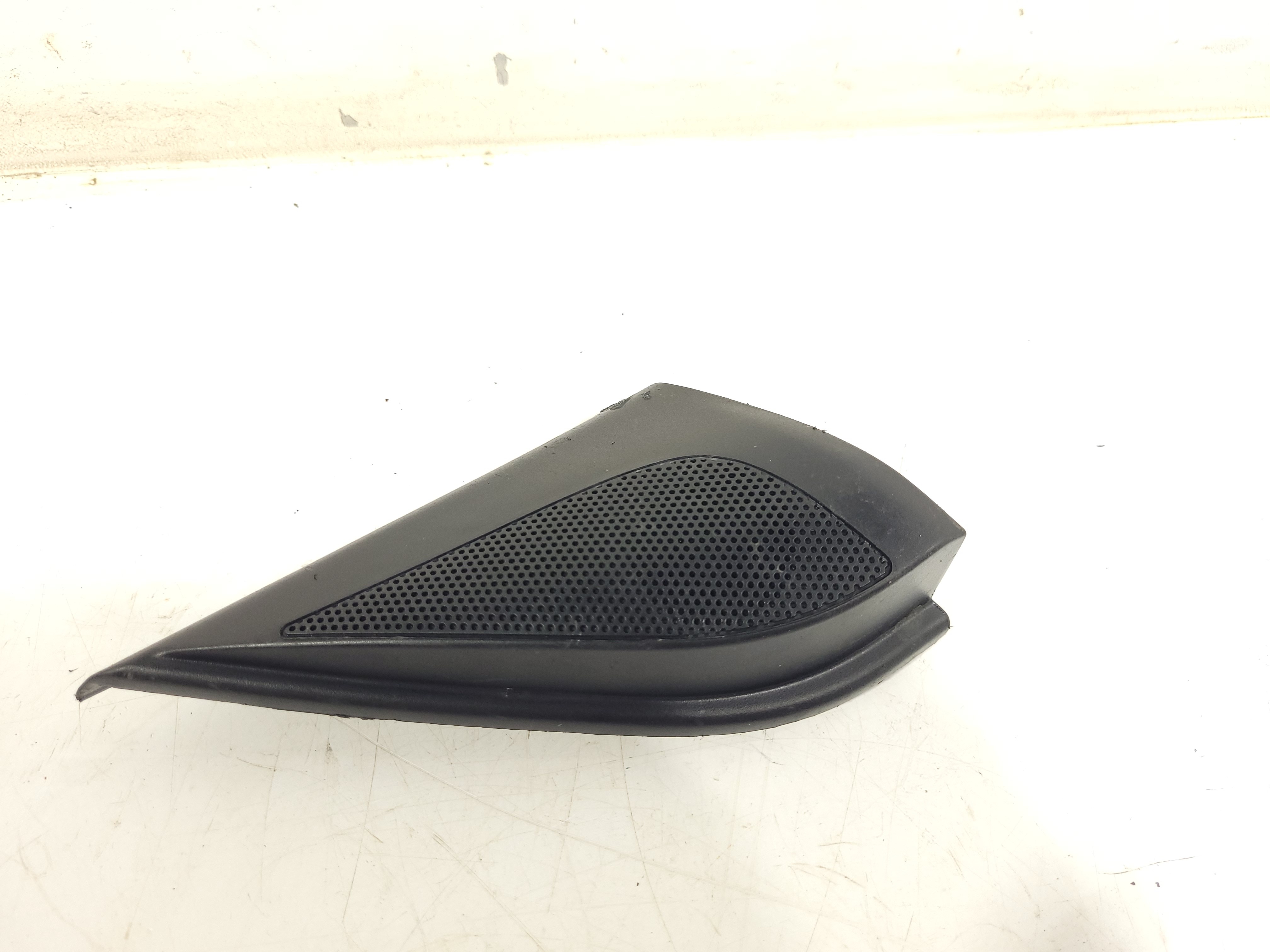 Acabamento Interno Retrovisor Direito L200