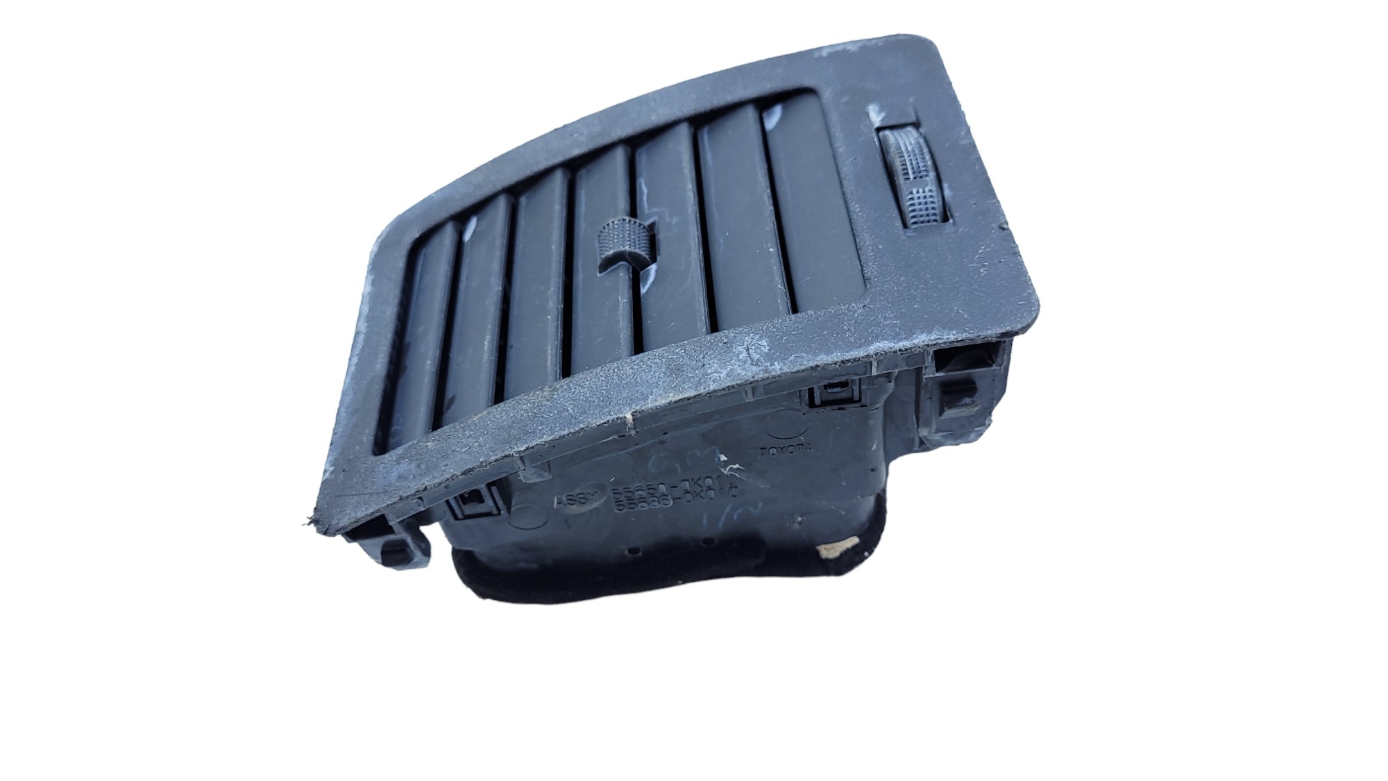 Difusor Ar Direito Hilux Sw4 08556500k010 2