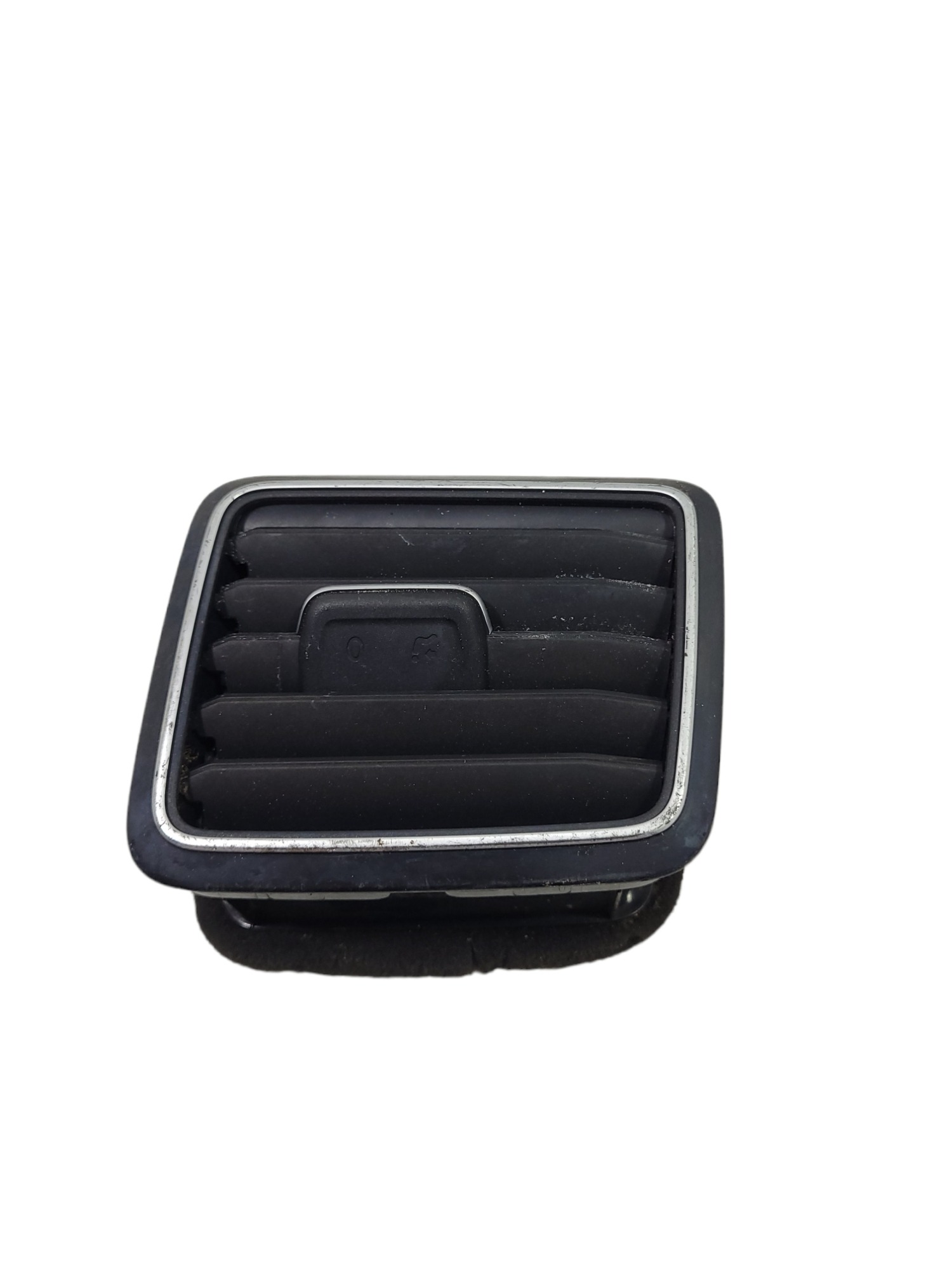 Difusor De Ar Lateral Esquerdo Amarok 2h6819703