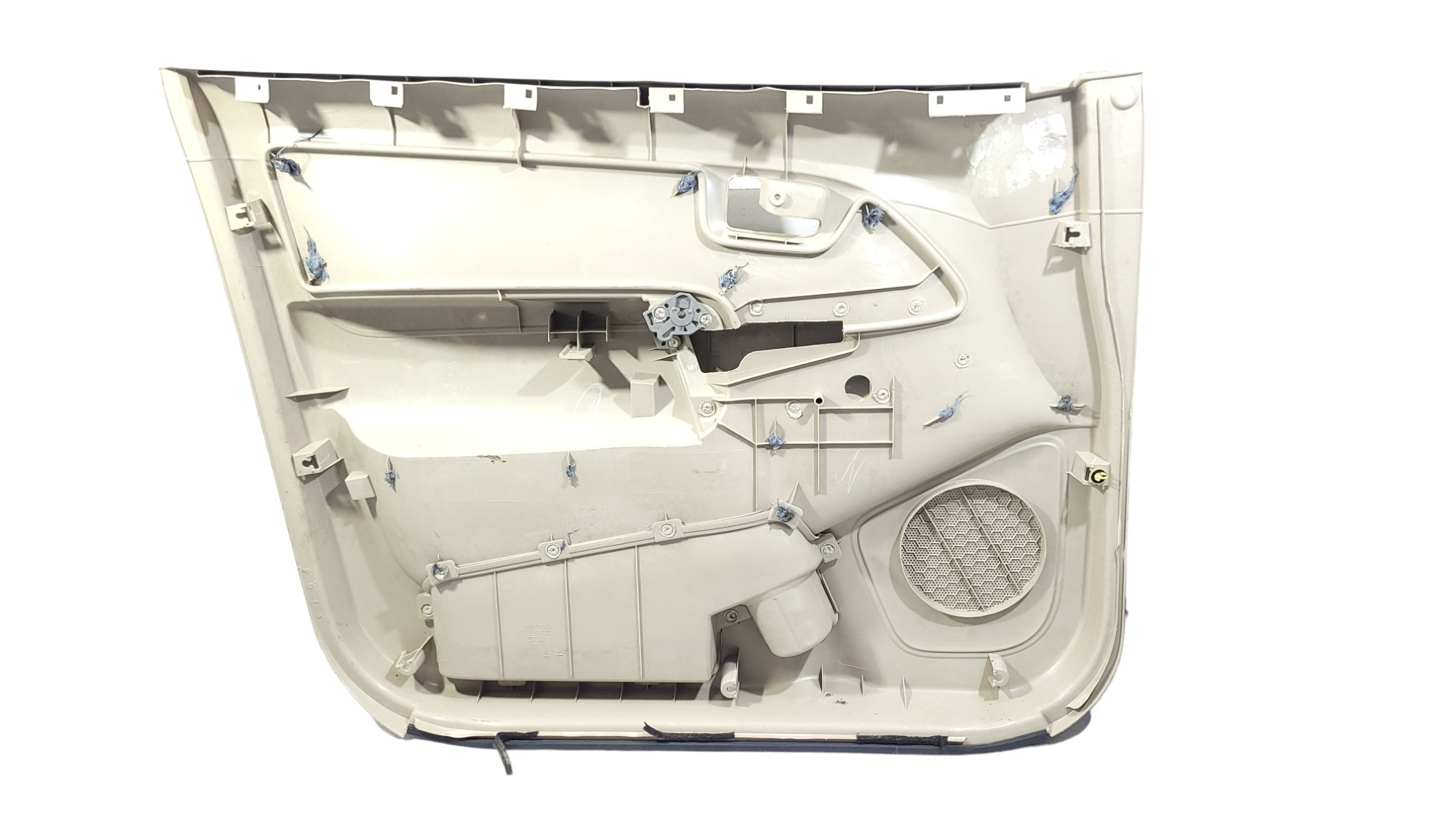 Forro Porta Dianteira Direita Hilux 2013 A 2014 676110k050 Não Se Aplica 2