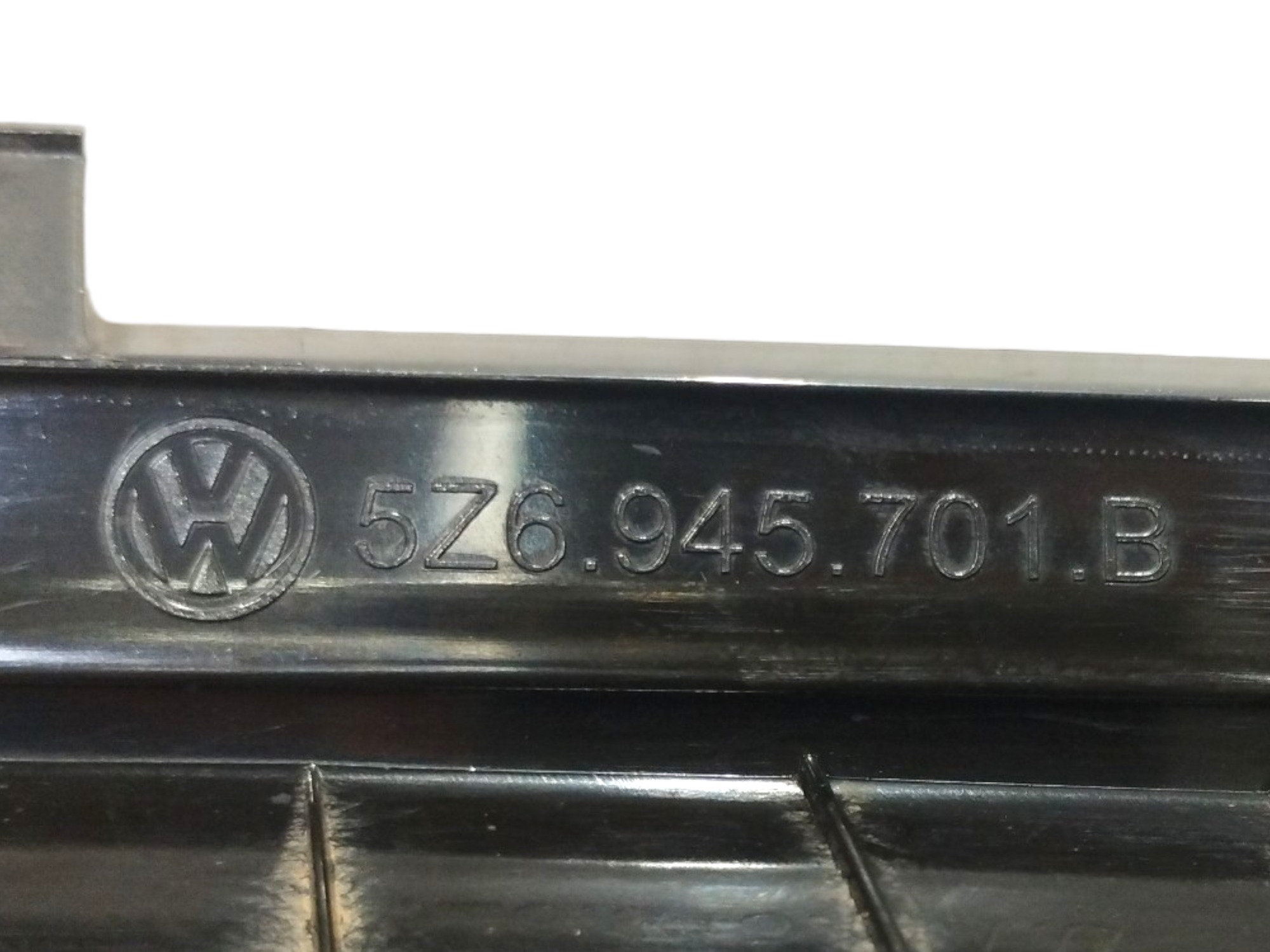 Lanterna Parachoque Traseira Esquerda Fox 10 A 14 Neblina  Esquerdo Vermelho 6