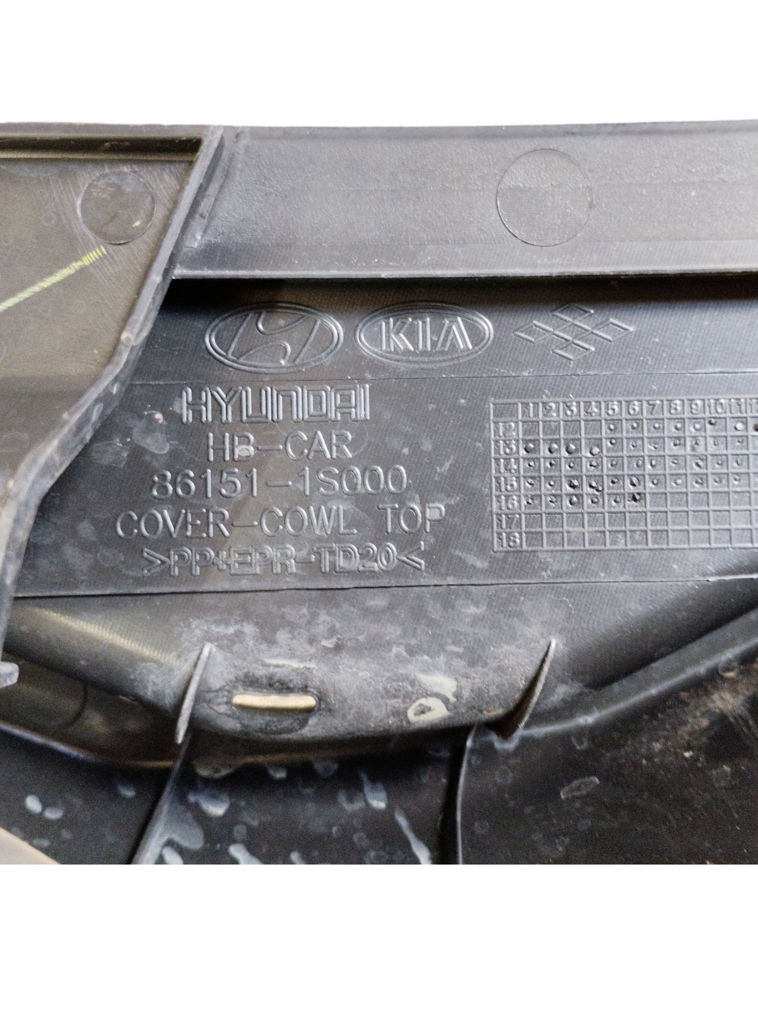 Grade Churrasqueira Parabrisas Hyundai Hb20 2012 A 2019 7