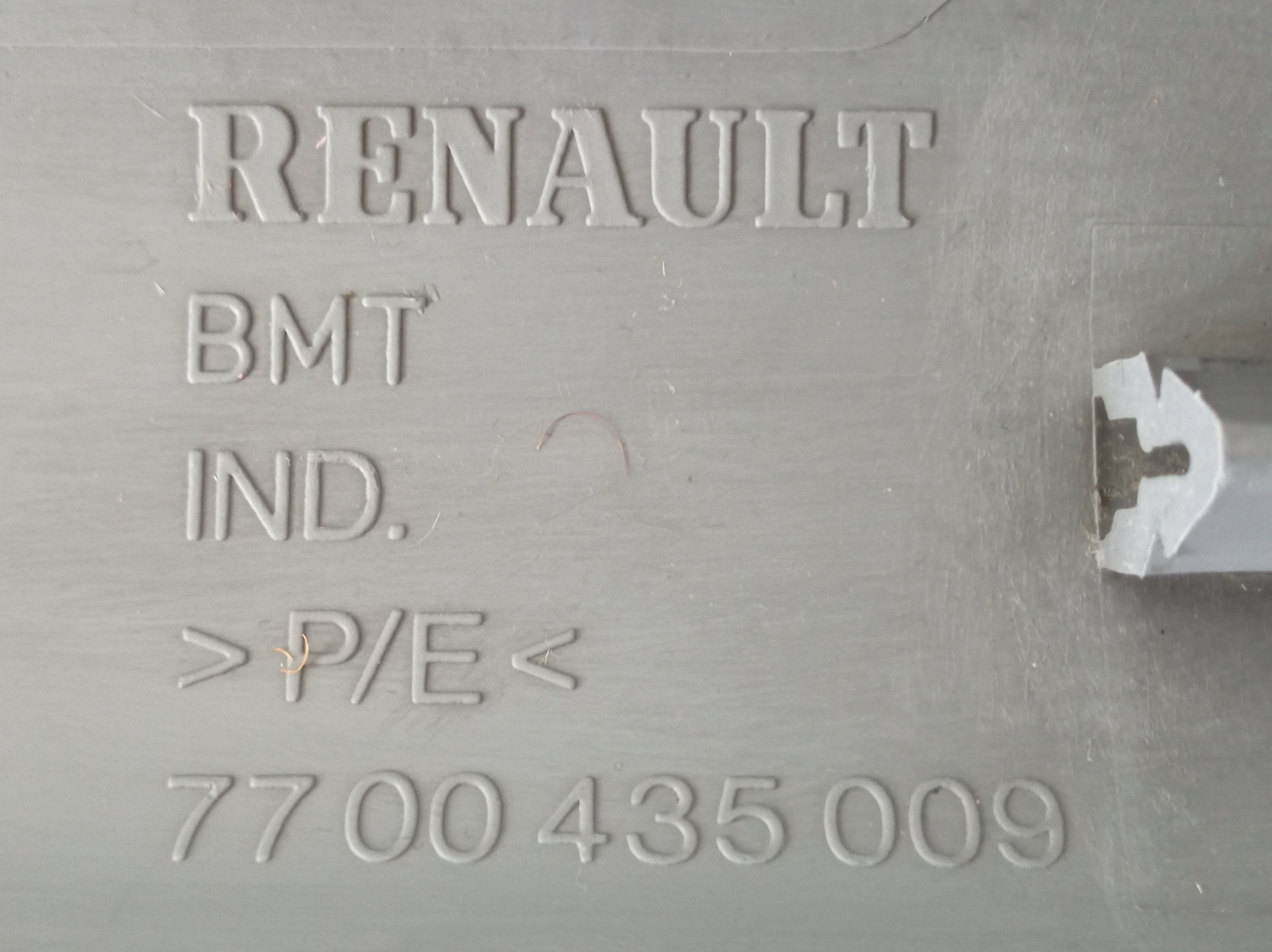 Acabamento Moldura Esquerda Soleira Renault Clio 5