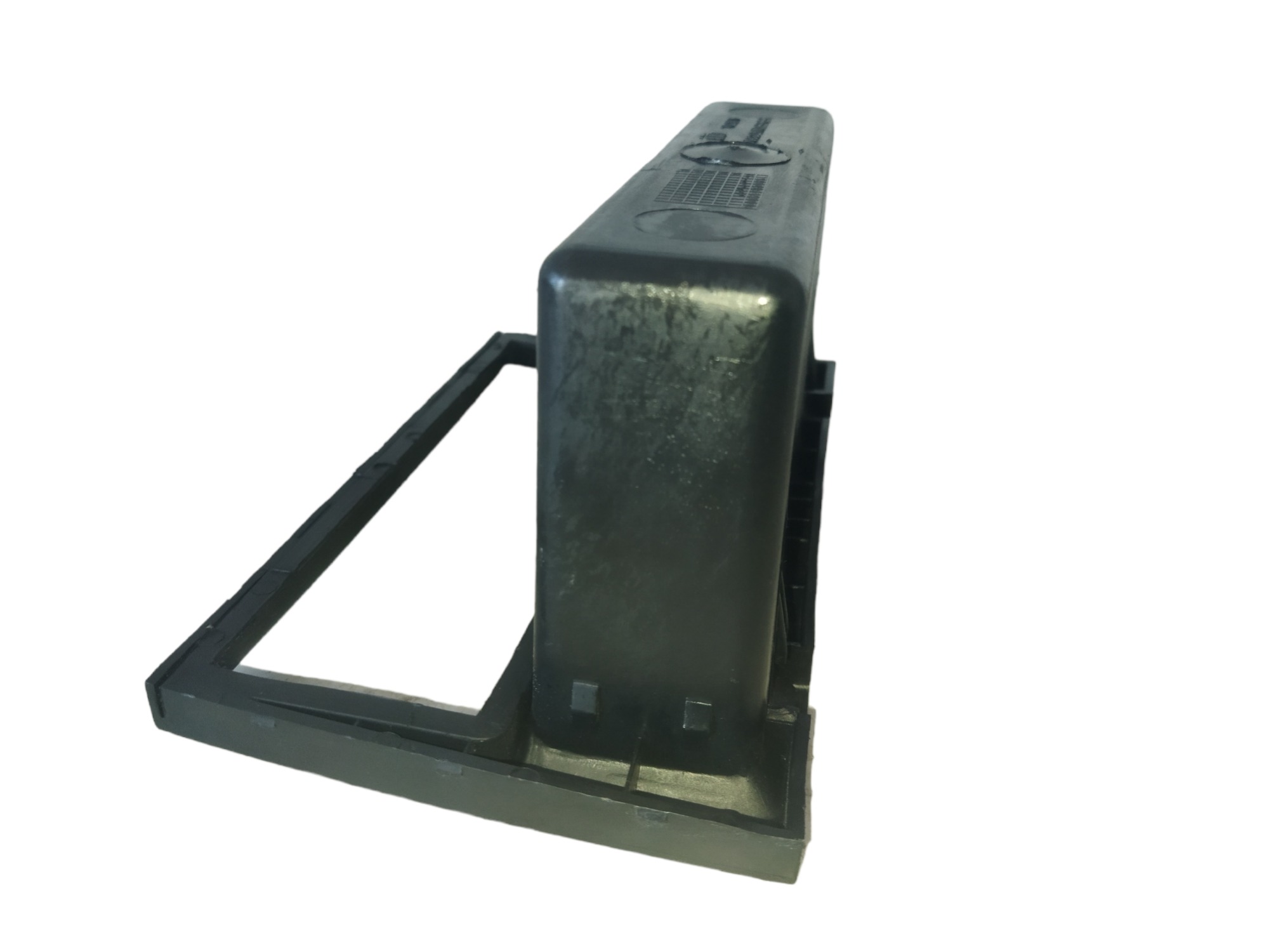 Moldura Central Porta Objetos Gm Corsa Montana Preto 6