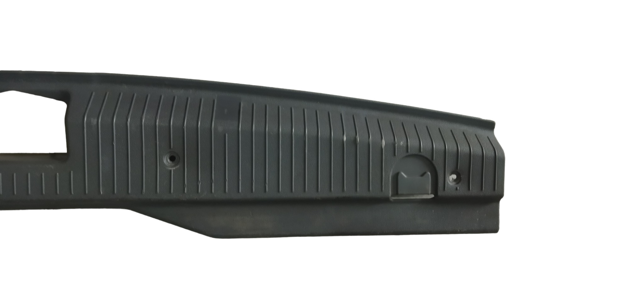 Moldura Inferior Porta Mala Gm Meriva 2002 7